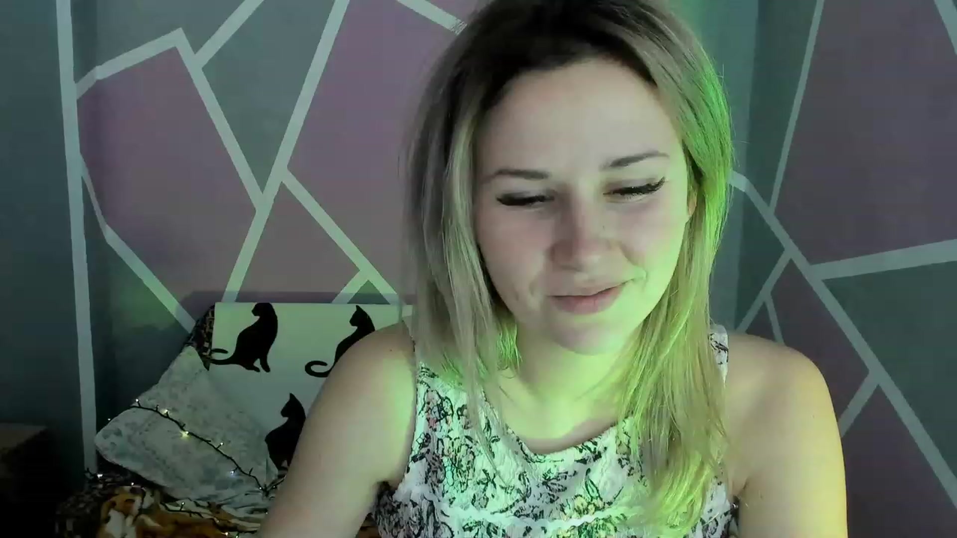 Gallery image thumbnail from Blondie_Star's myfreecams stream on, 03/06/2023, 12:43 image 20 of 20
