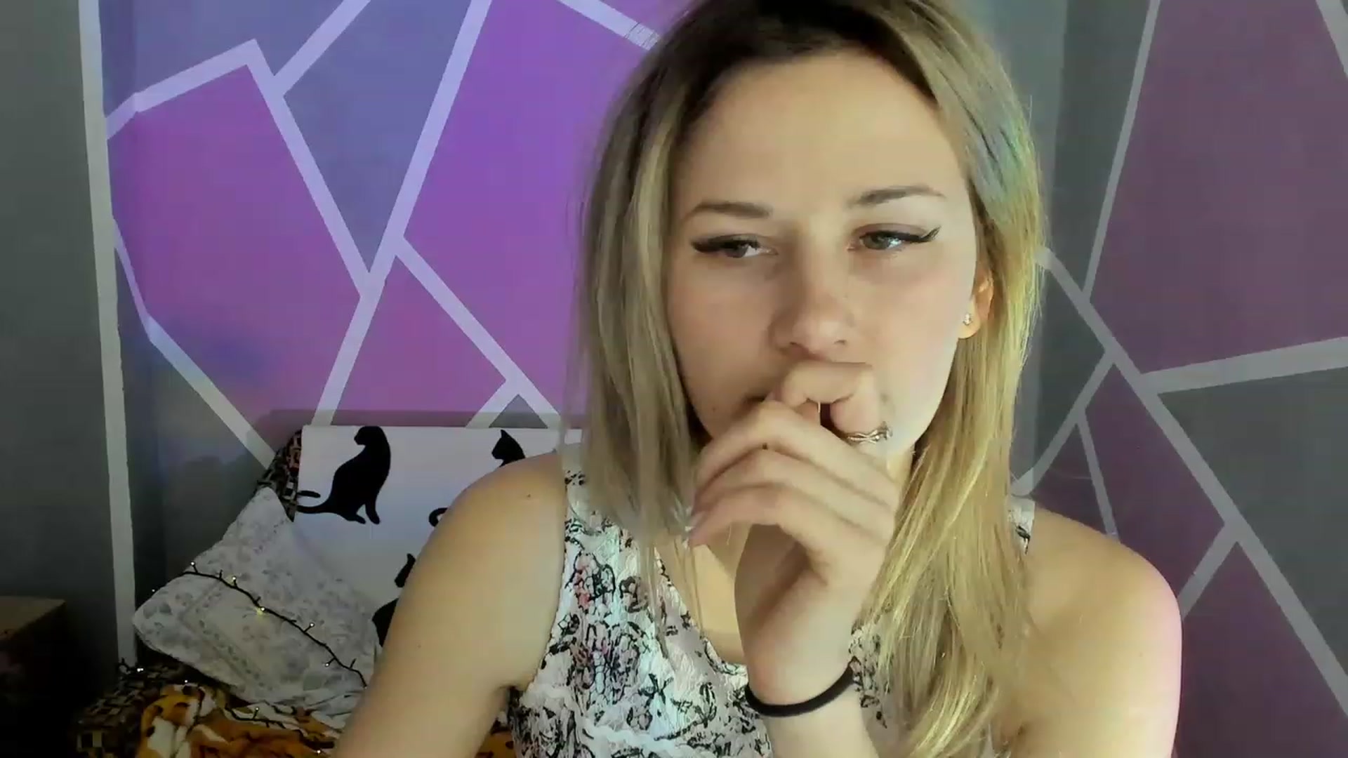 Gallery image thumbnail from Blondie_Star's myfreecams stream on, 03/06/2023, 12:43 image 18 of 20