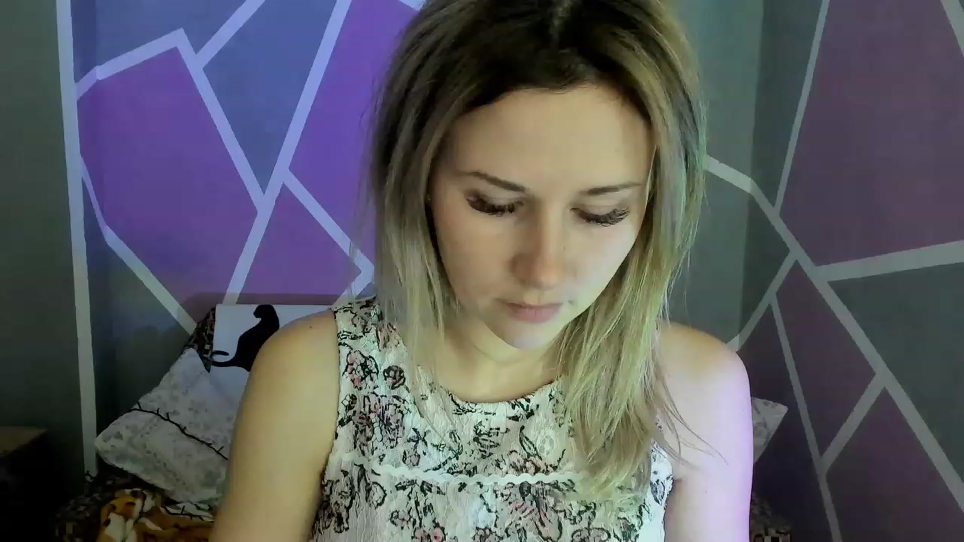 Gallery image thumbnail from Blondie_Star's myfreecams stream on, 03/06/2023, 12:43 image 11 of 20