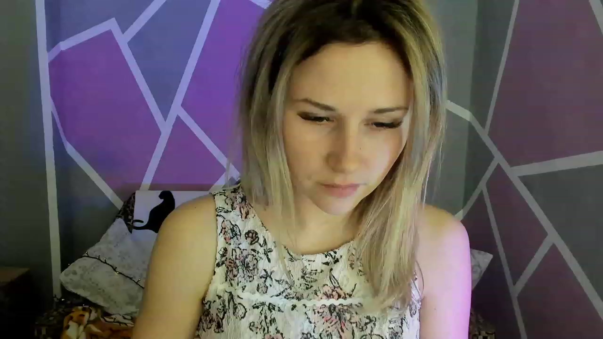 Gallery image thumbnail from Blondie_Star's myfreecams stream on, 03/06/2023, 12:43 image 15 of 20