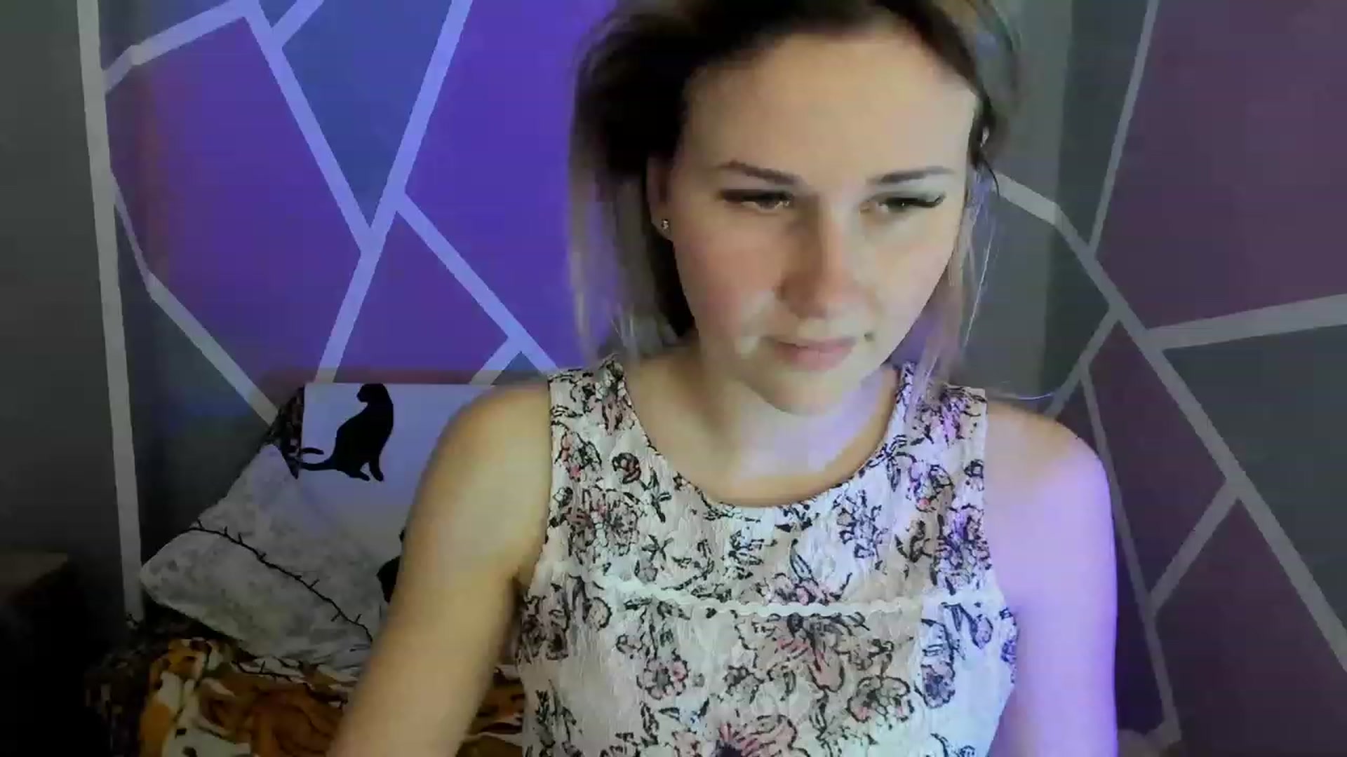 Gallery image thumbnail from Blondie_Star's myfreecams stream on, 03/06/2023, 14:11 image 3 of 20