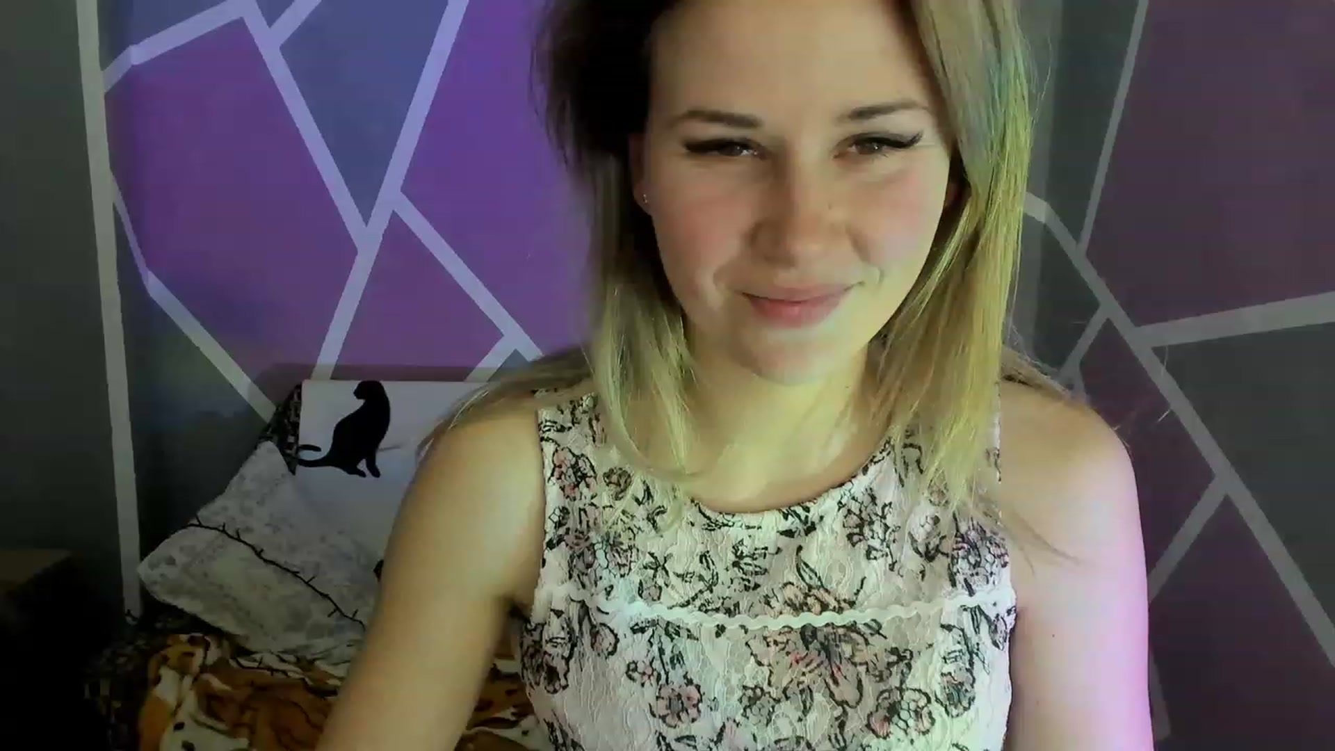 Gallery image thumbnail from Blondie_Star's myfreecams stream on, 03/06/2023, 14:11 image 15 of 20