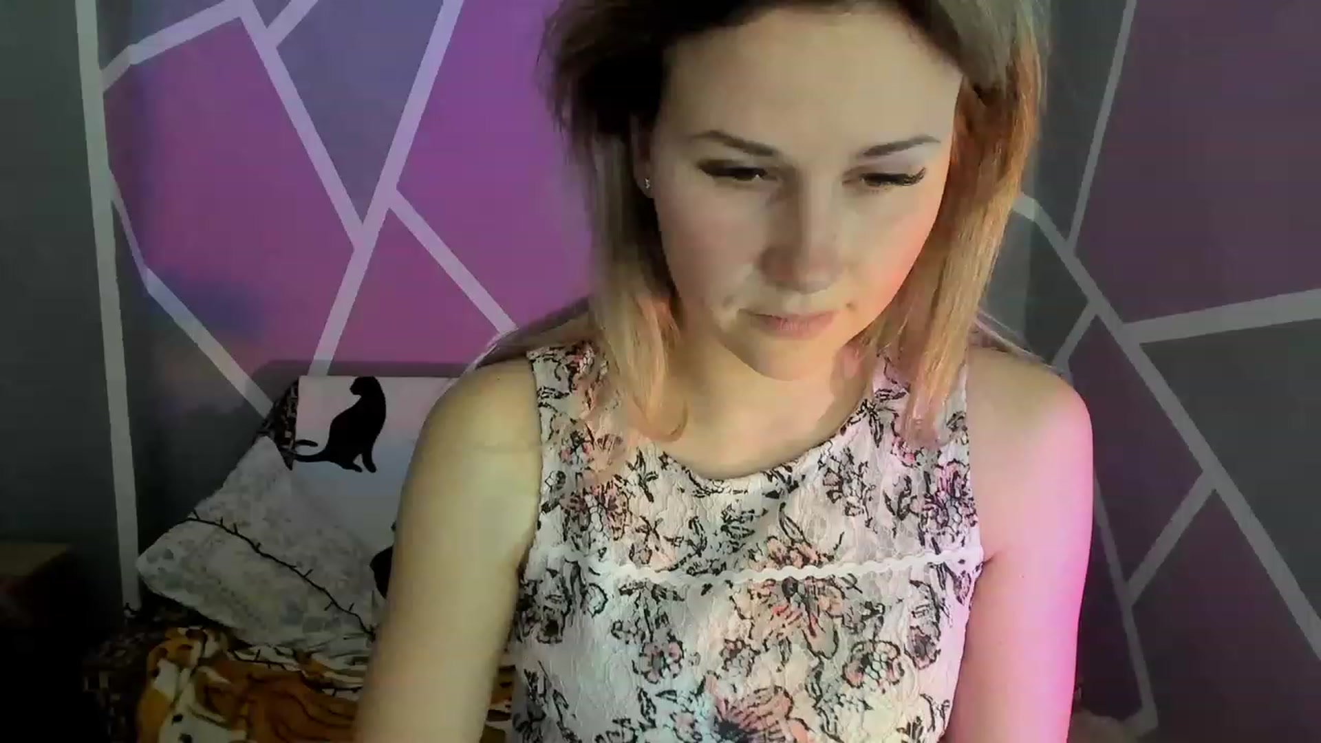 Gallery image thumbnail from Blondie_Star's myfreecams stream on, 03/06/2023, 14:11 image 12 of 20