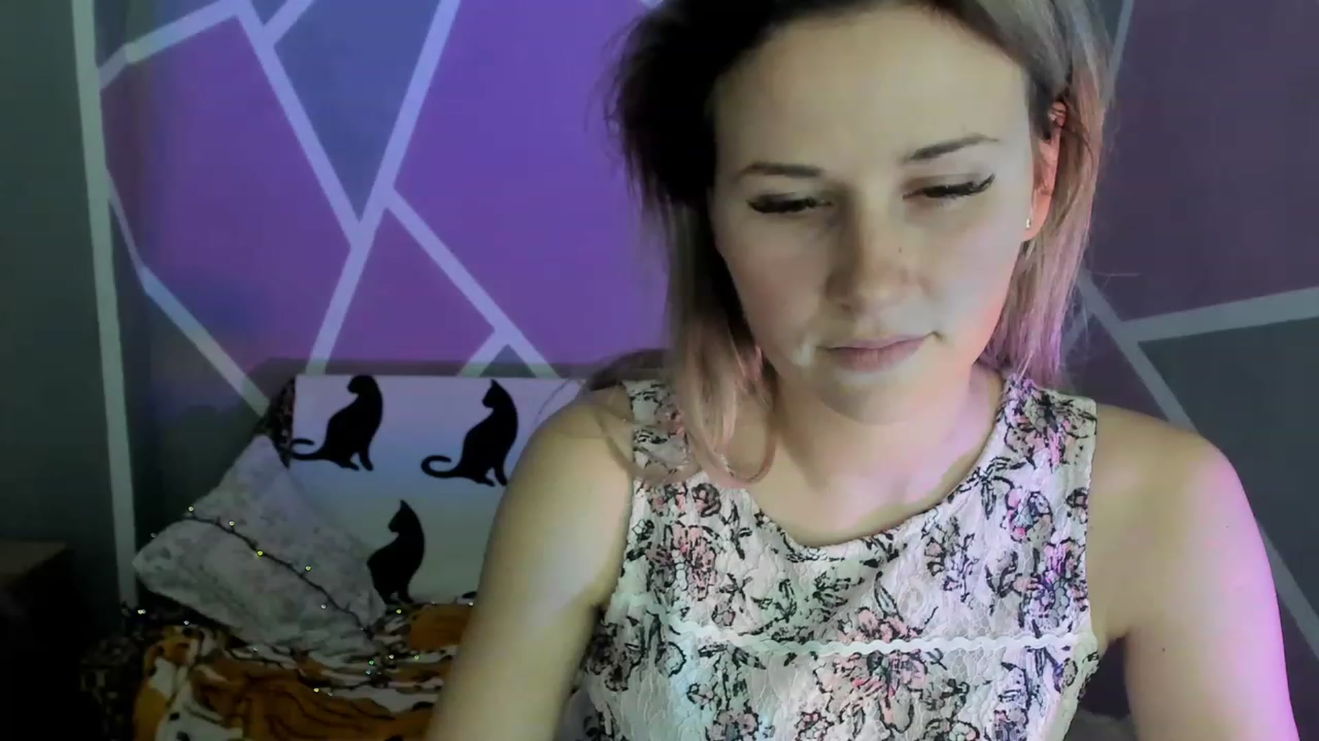 Gallery image thumbnail from Blondie_Star's myfreecams stream on, 03/06/2023, 14:11 image 10 of 20