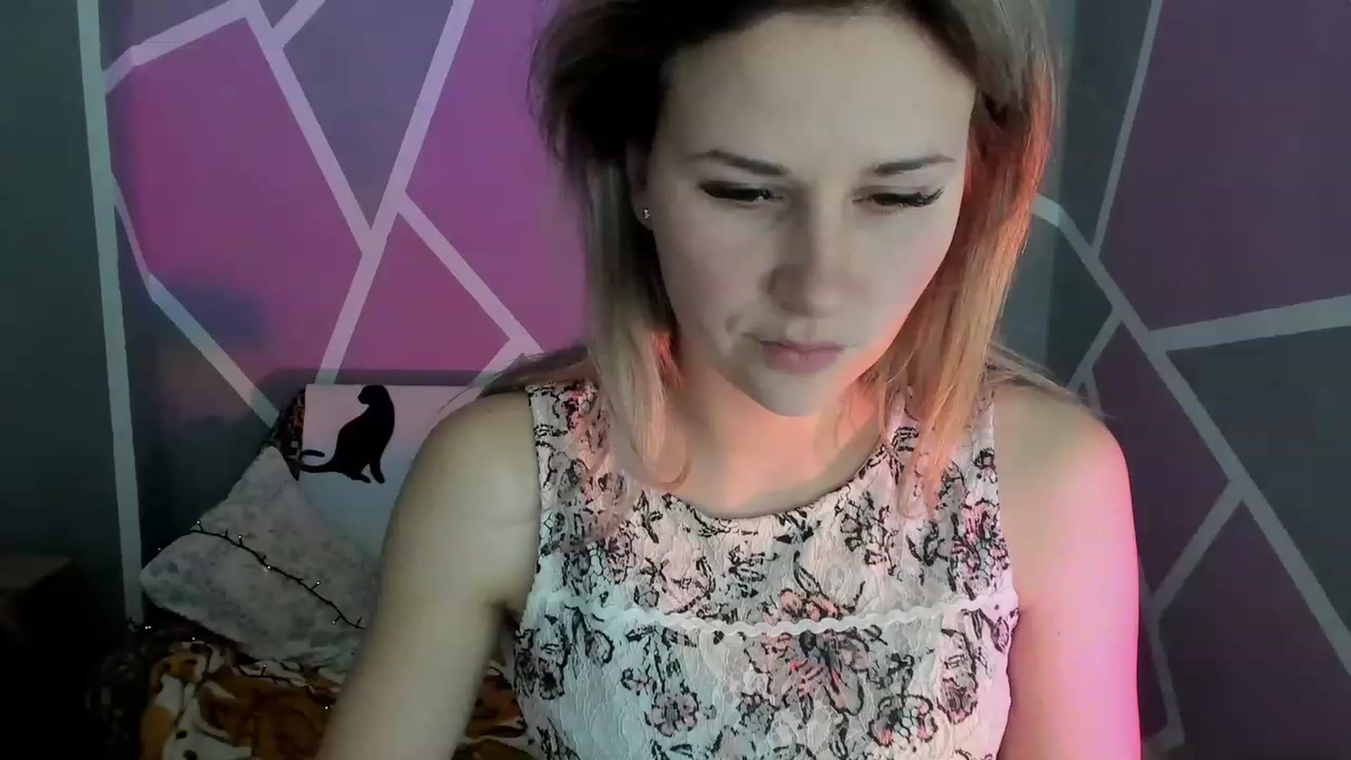 Gallery image thumbnail from Blondie_Star's myfreecams stream on, 03/06/2023, 14:11 image 13 of 20