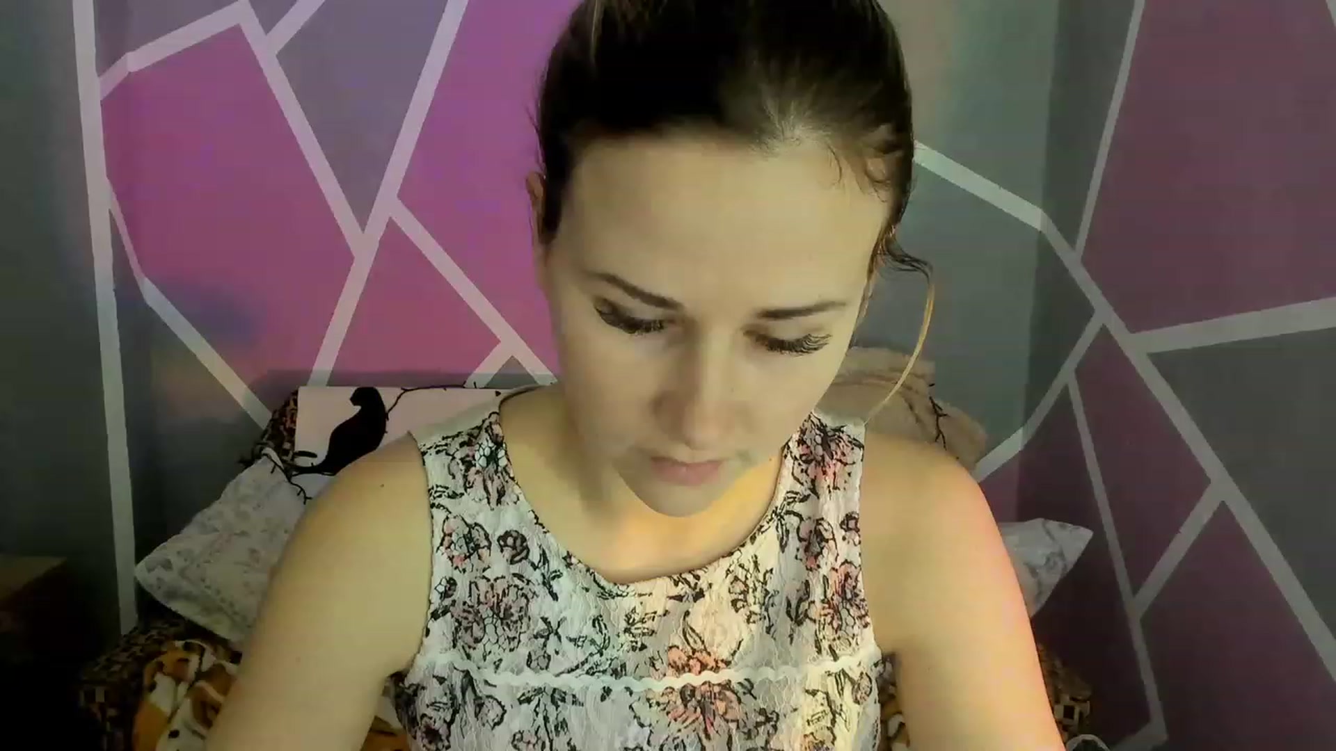 Gallery image thumbnail from Blondie_Star's myfreecams stream on, 03/08/2023, 12:46 image 1 of 20