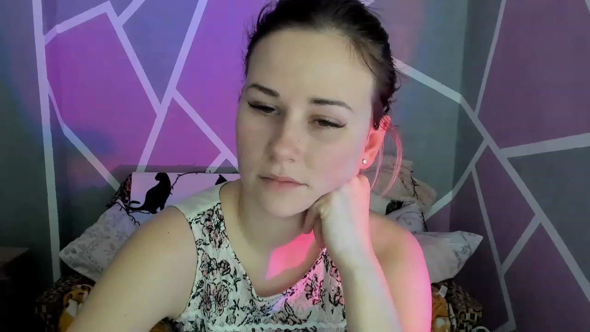 Gallery image thumbnail from Blondie_Star's myfreecams stream on, 03/08/2023, 12:46 image 17 of 20