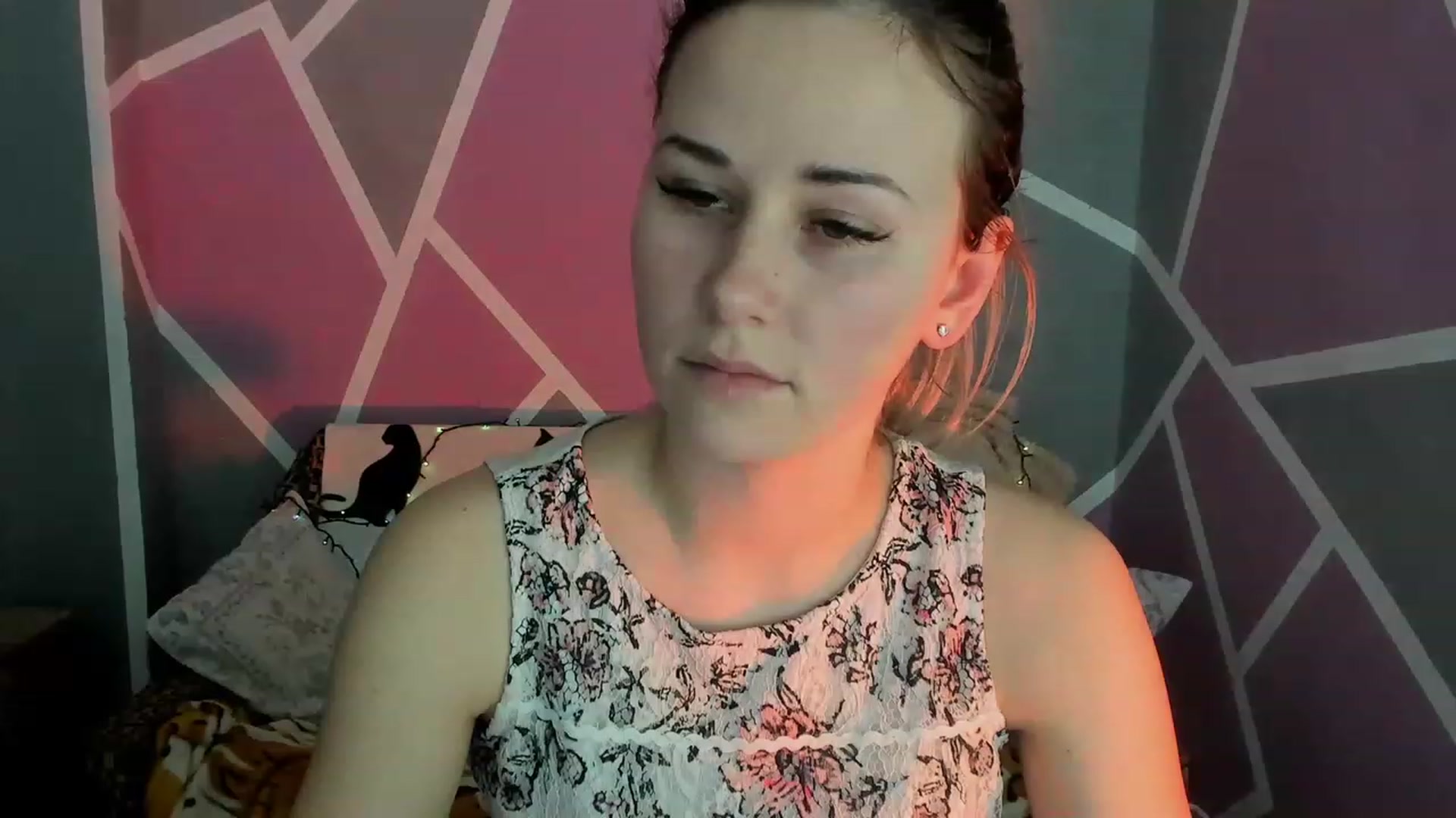 Gallery image thumbnail from Blondie_Star's myfreecams stream on, 03/08/2023, 12:46 image 13 of 20