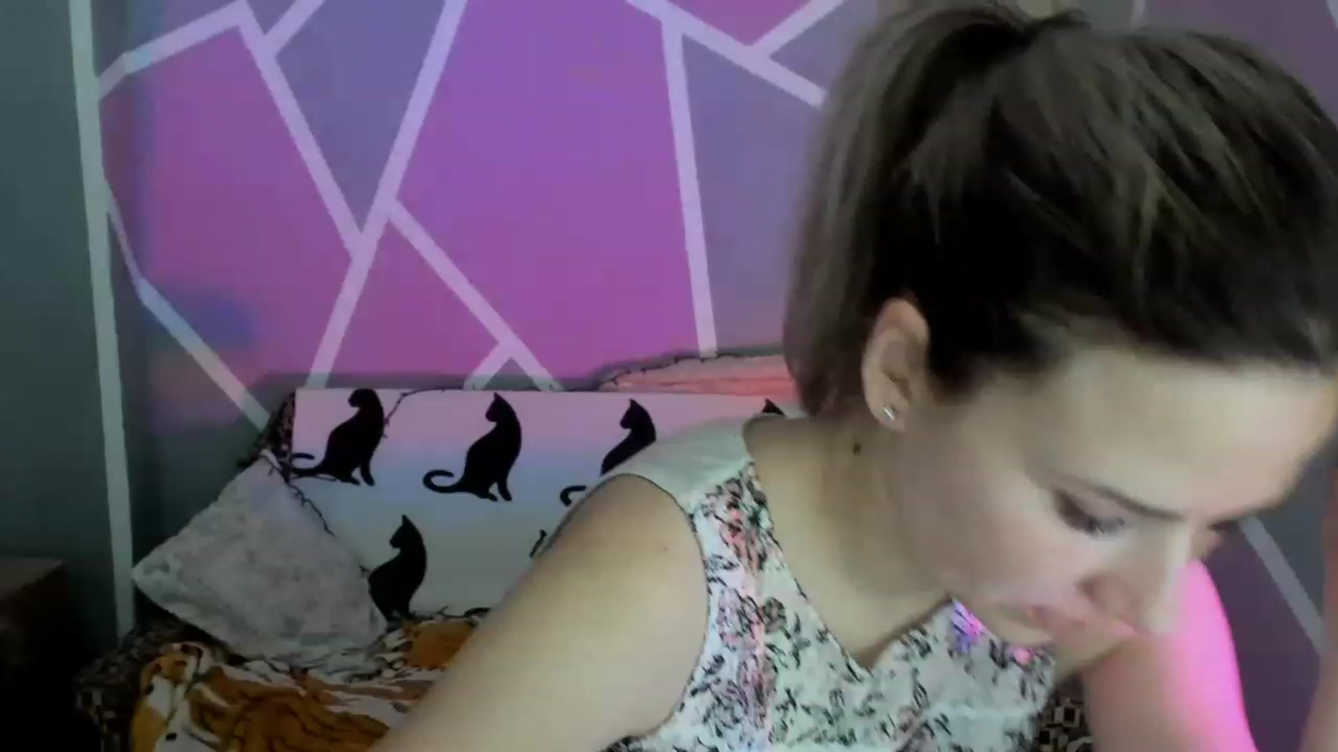Gallery image thumbnail from Blondie_Star's myfreecams stream on, 03/08/2023, 12:46 image 4 of 20