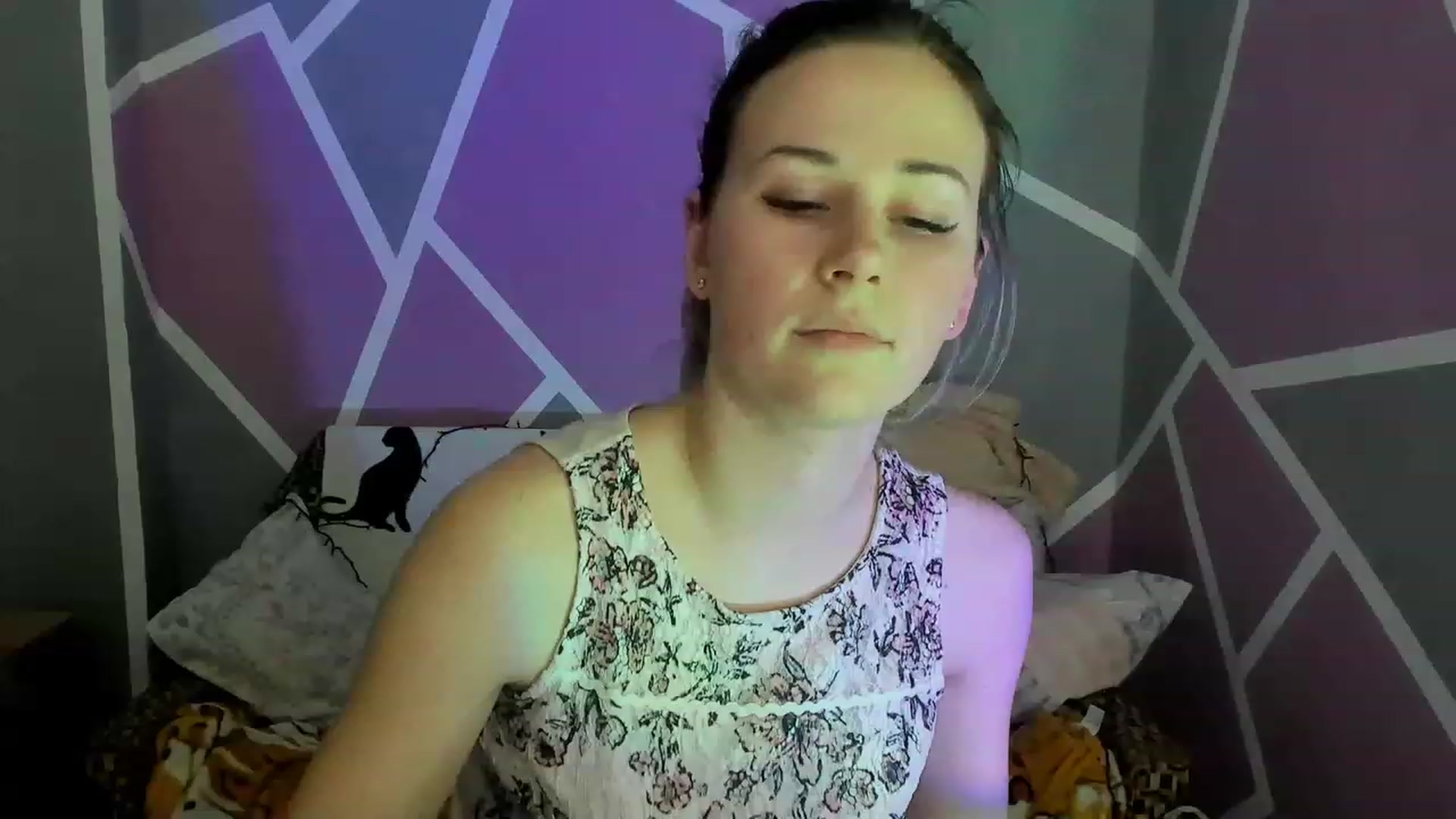 Gallery image thumbnail from Blondie_Star's myfreecams stream on, 03/08/2023, 12:46 image 20 of 20