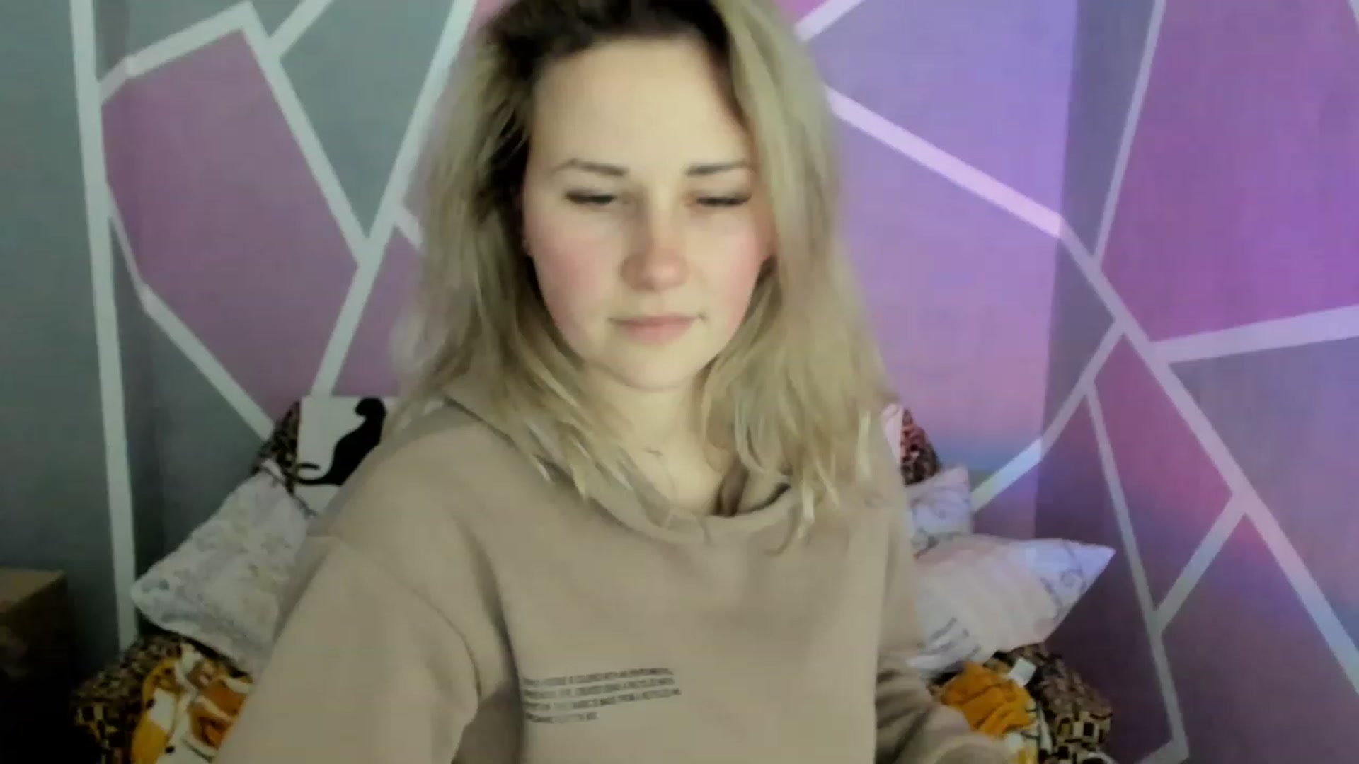 Gallery image thumbnail from Blondie_Star's myfreecams stream on, 03/11/2023, 16:39 image 12 of 20