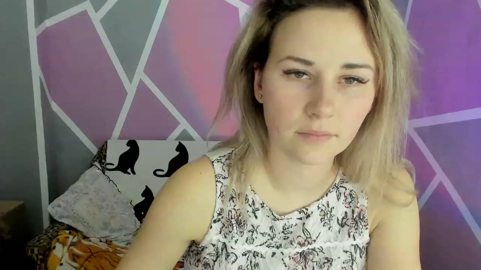 Gallery image thumbnail from Blondie_Star's myfreecams stream on, 03/12/2023, 15:53 image 19 of 20