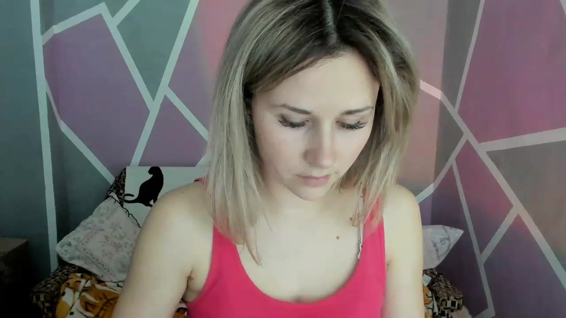 Gallery image thumbnail from Blondie_Star's myfreecams stream on, 03/14/2023, 17:46 image 4 of 20