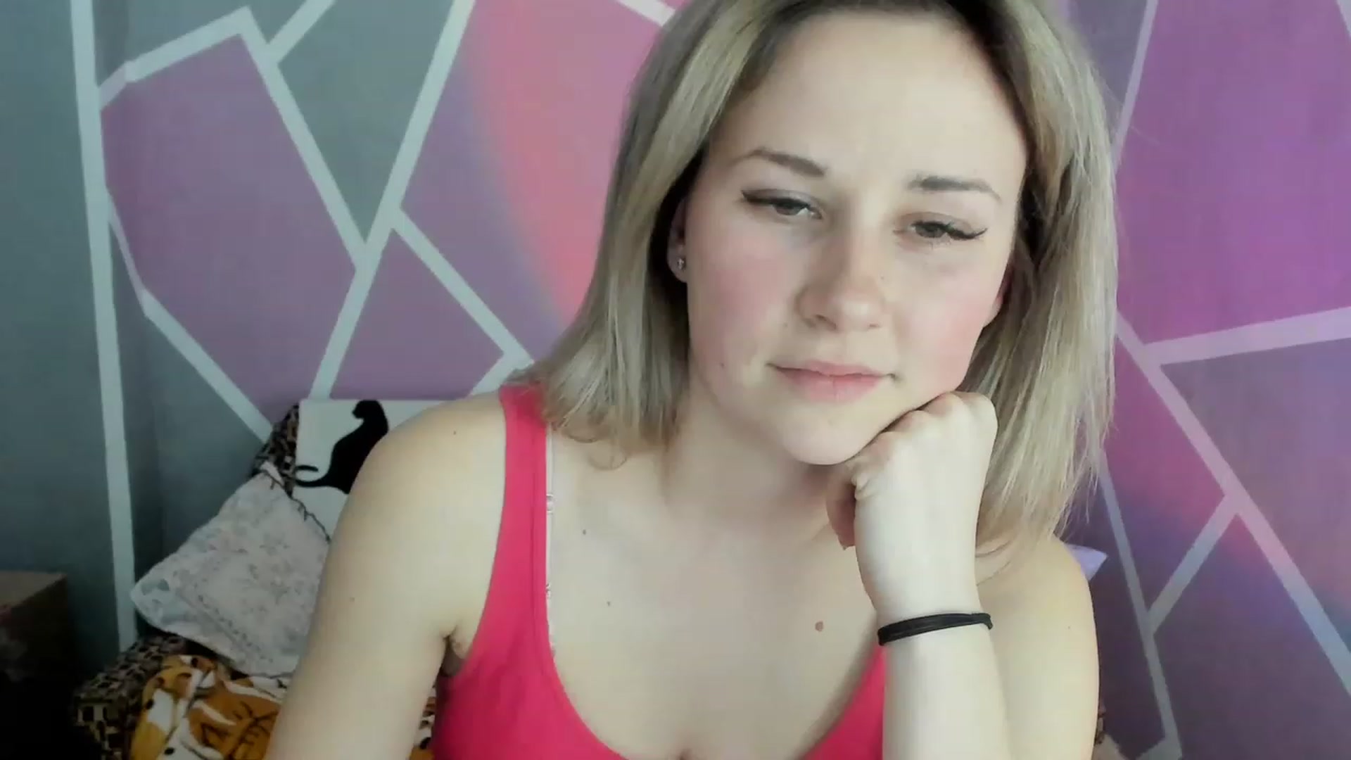 Gallery image thumbnail from Blondie_Star's myfreecams stream on, 03/14/2023, 17:46 image 13 of 20