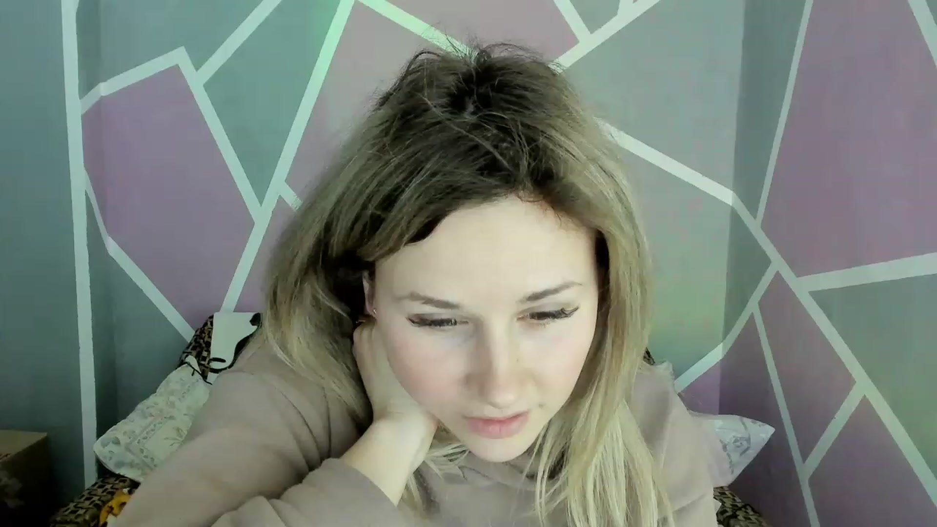 Gallery image thumbnail from Blondie_Star's myfreecams stream on, 03/16/2023, 15:10 image 8 of 20