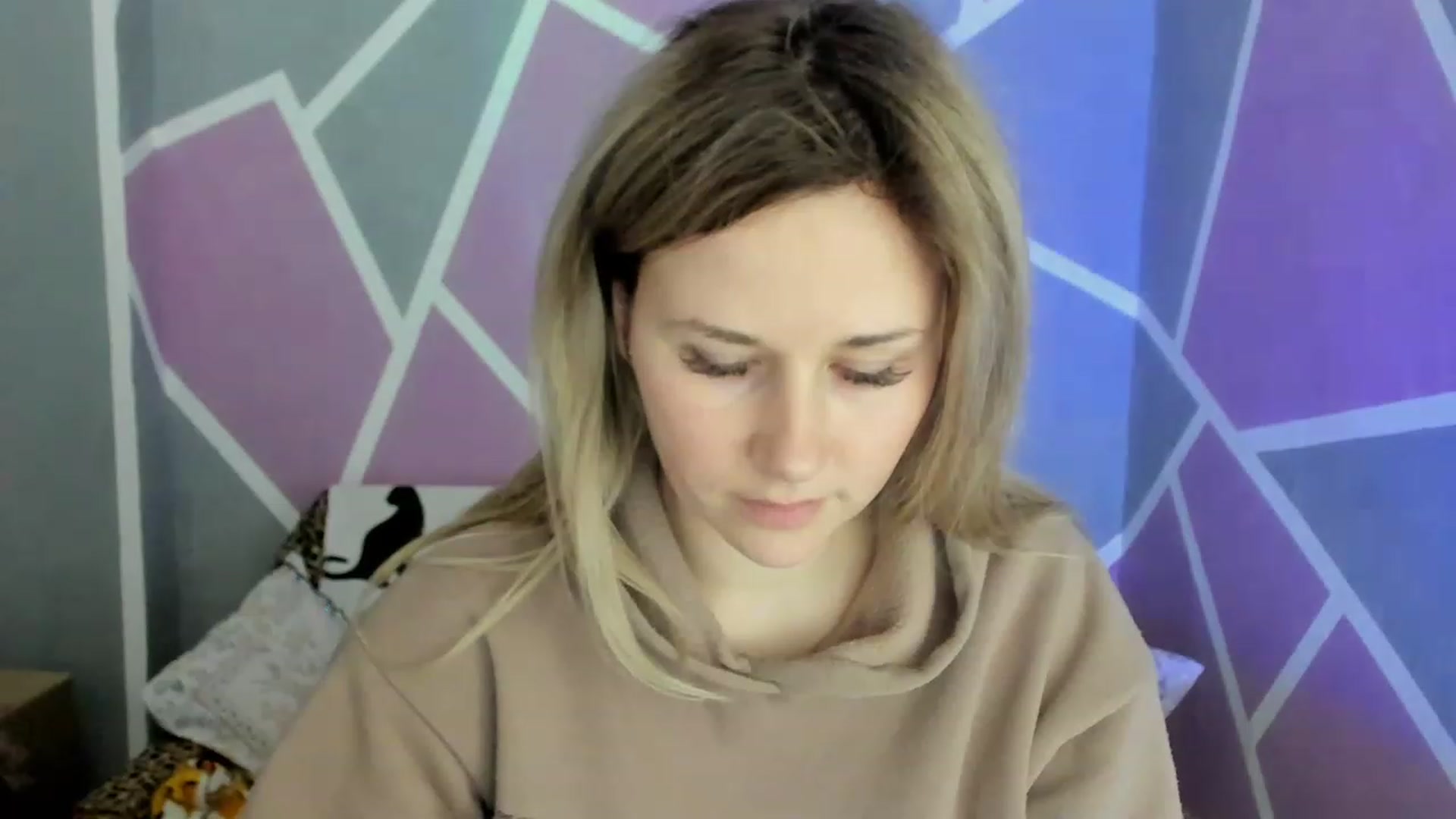 Gallery image thumbnail from Blondie_Star's myfreecams stream on, 03/16/2023, 15:10 image 3 of 20