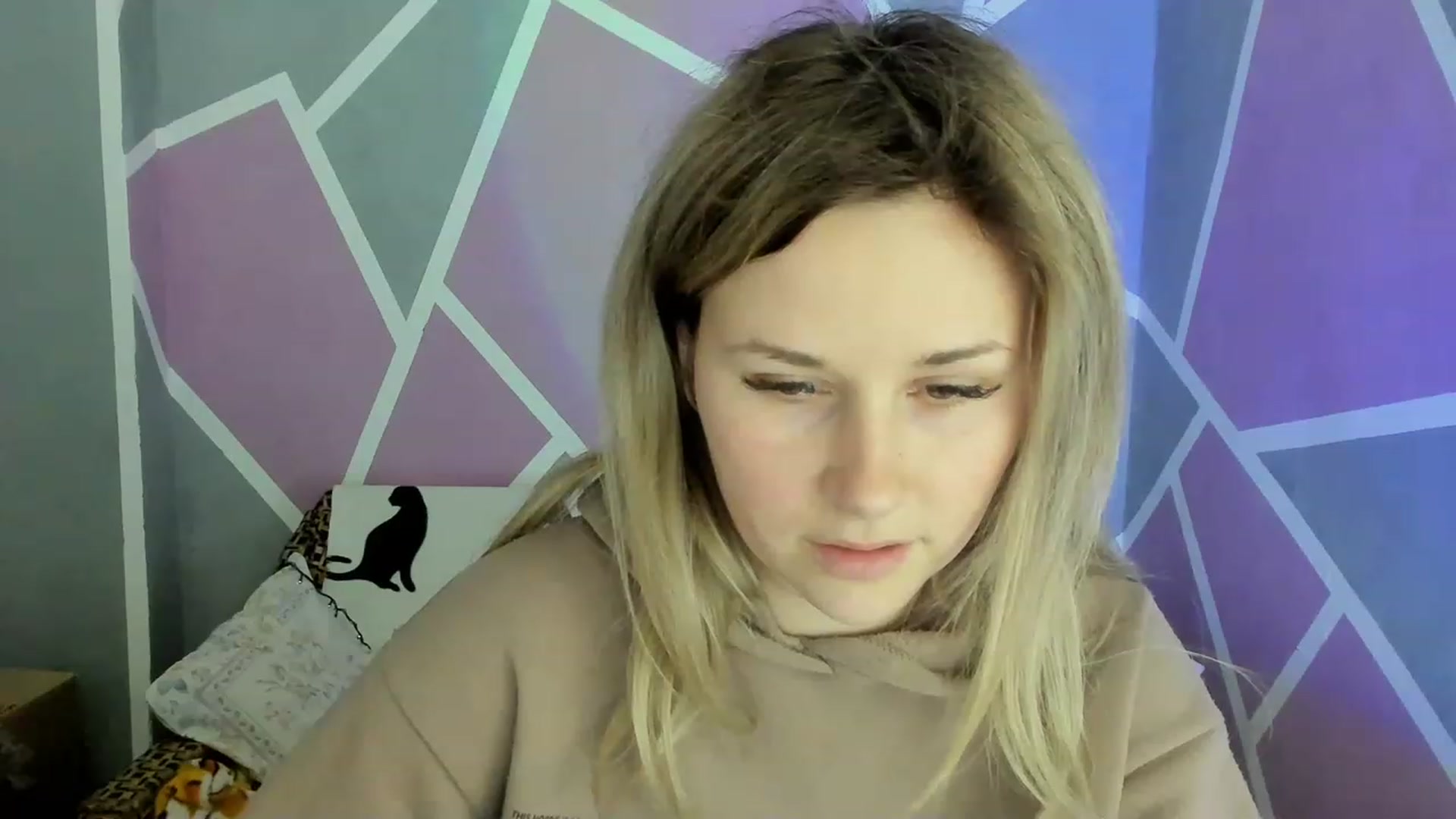 Gallery image thumbnail from Blondie_Star's myfreecams stream on, 03/16/2023, 15:10 image 6 of 20