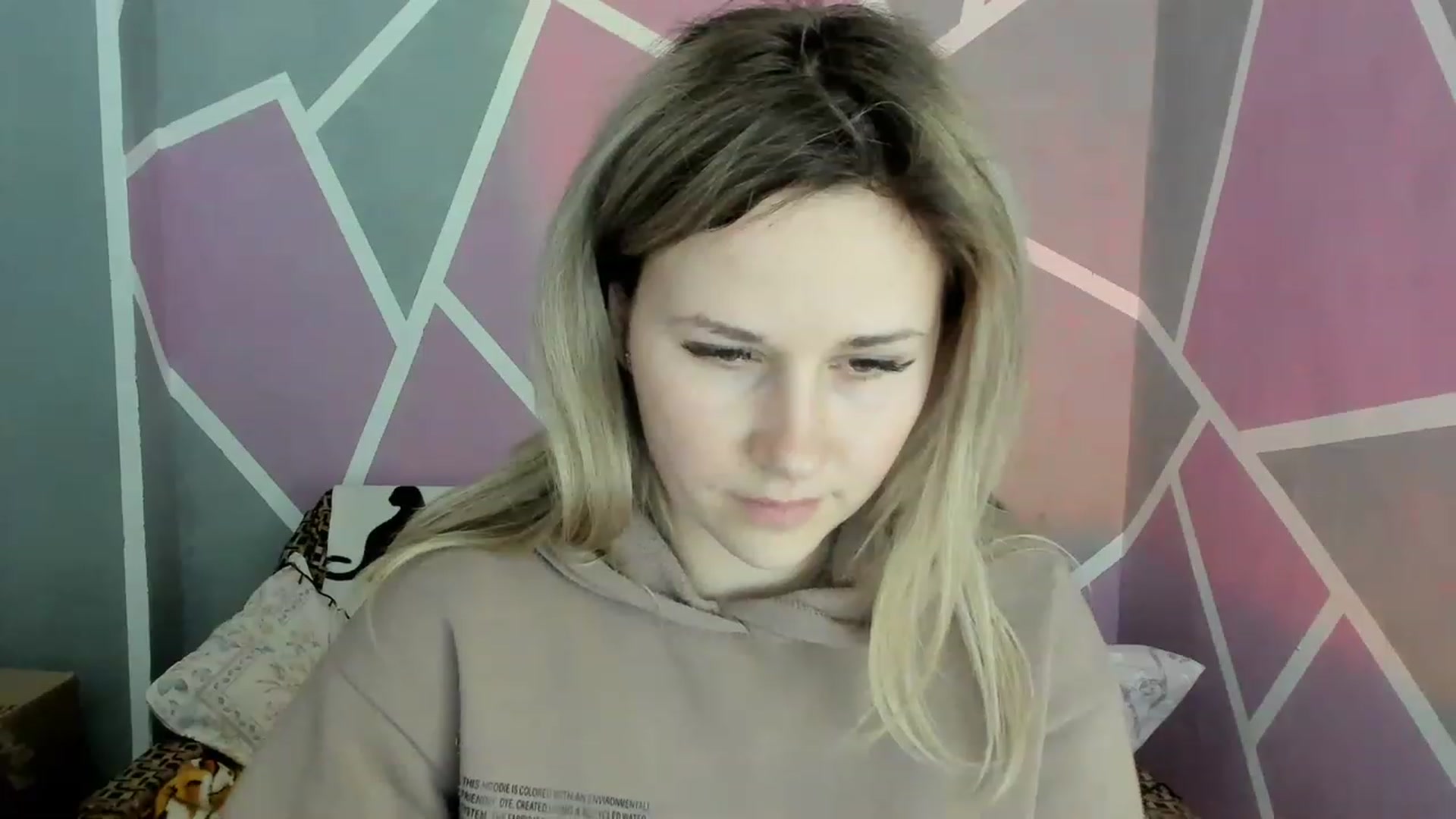 Gallery image thumbnail from Blondie_Star's myfreecams stream on, 03/16/2023, 15:10 image 4 of 20