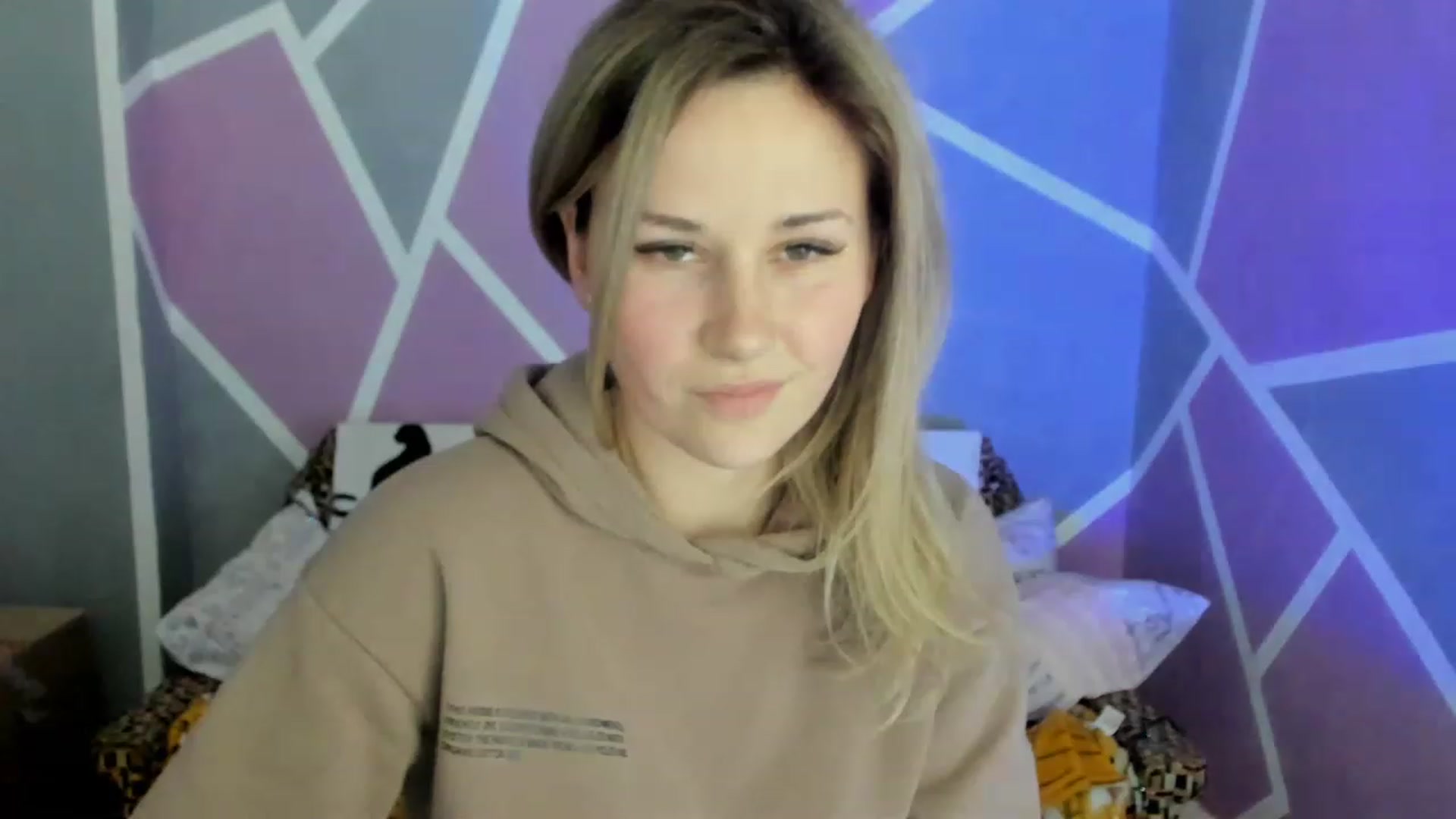 Gallery image thumbnail from Blondie_Star's myfreecams stream on, 03/16/2023, 15:10 image 13 of 20