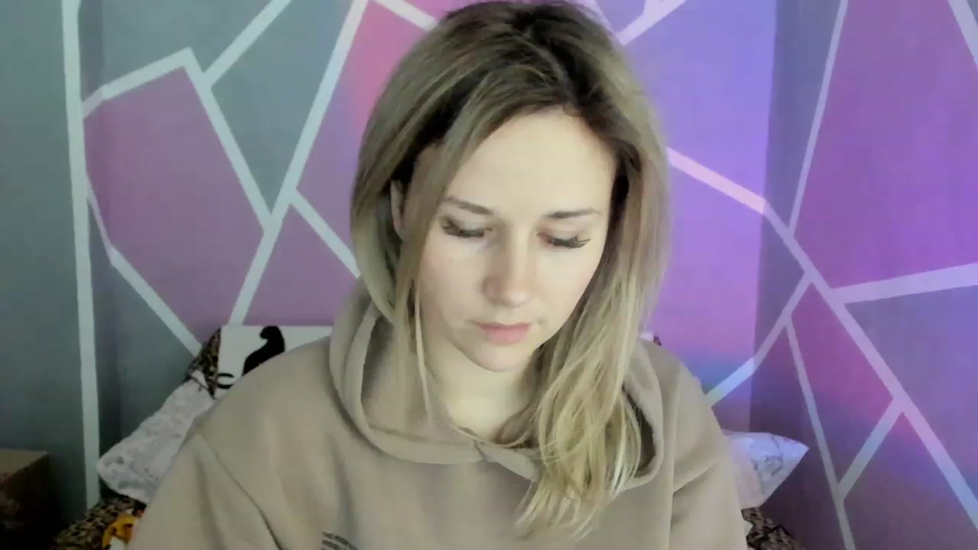 Gallery image thumbnail from Blondie_Star's myfreecams stream on, 03/16/2023, 15:10 image 1 of 20