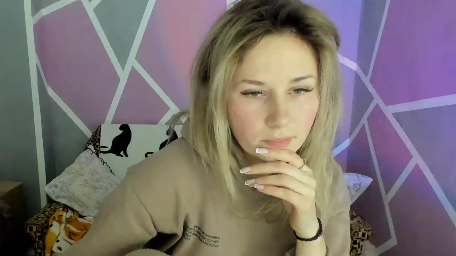 Gallery image thumbnail from Blondie_Star's myfreecams stream on, 03/16/2023, 15:54 image 13 of 20