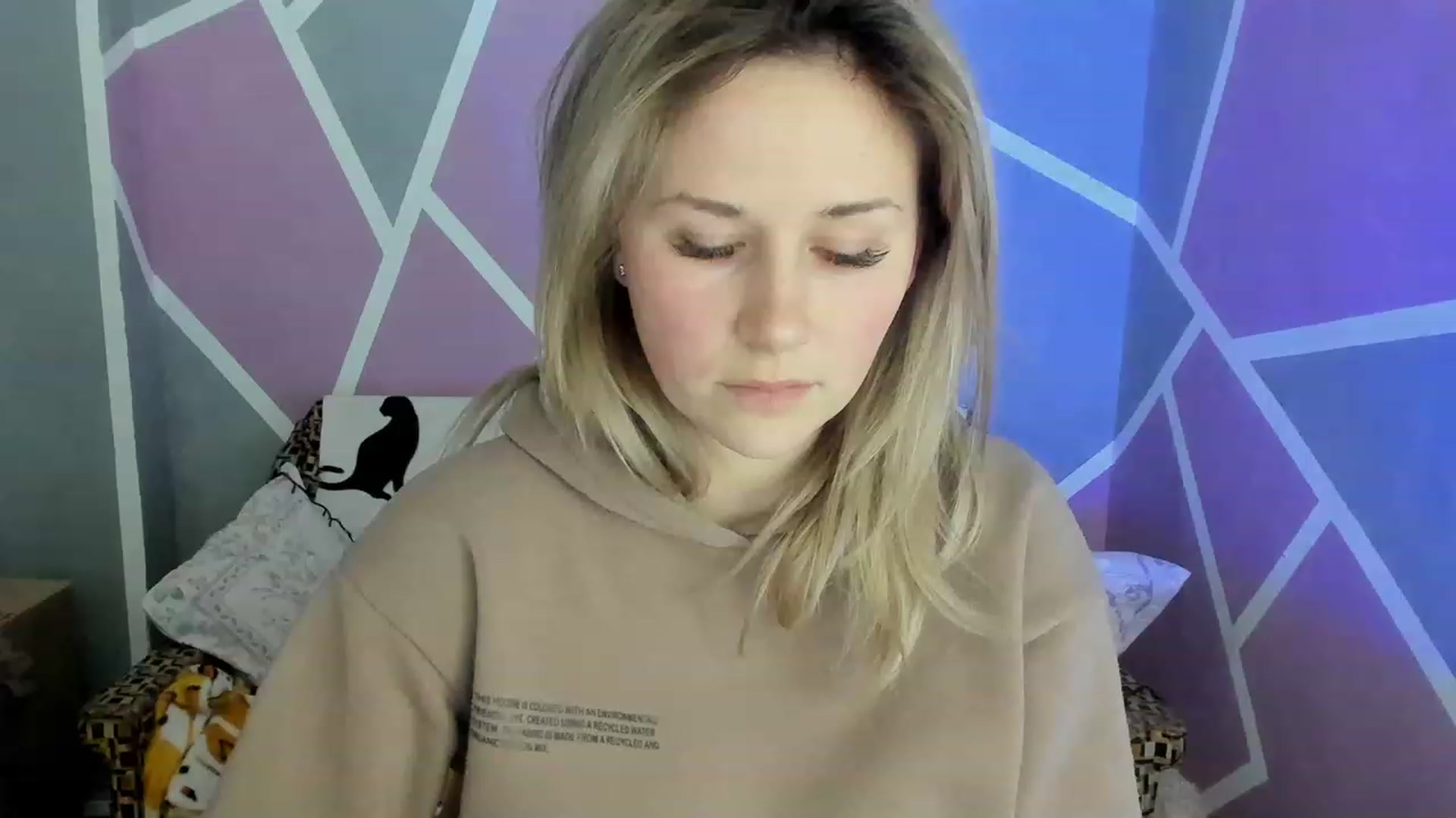 Gallery image thumbnail from Blondie_Star's myfreecams stream on, 03/16/2023, 15:54 image 9 of 20