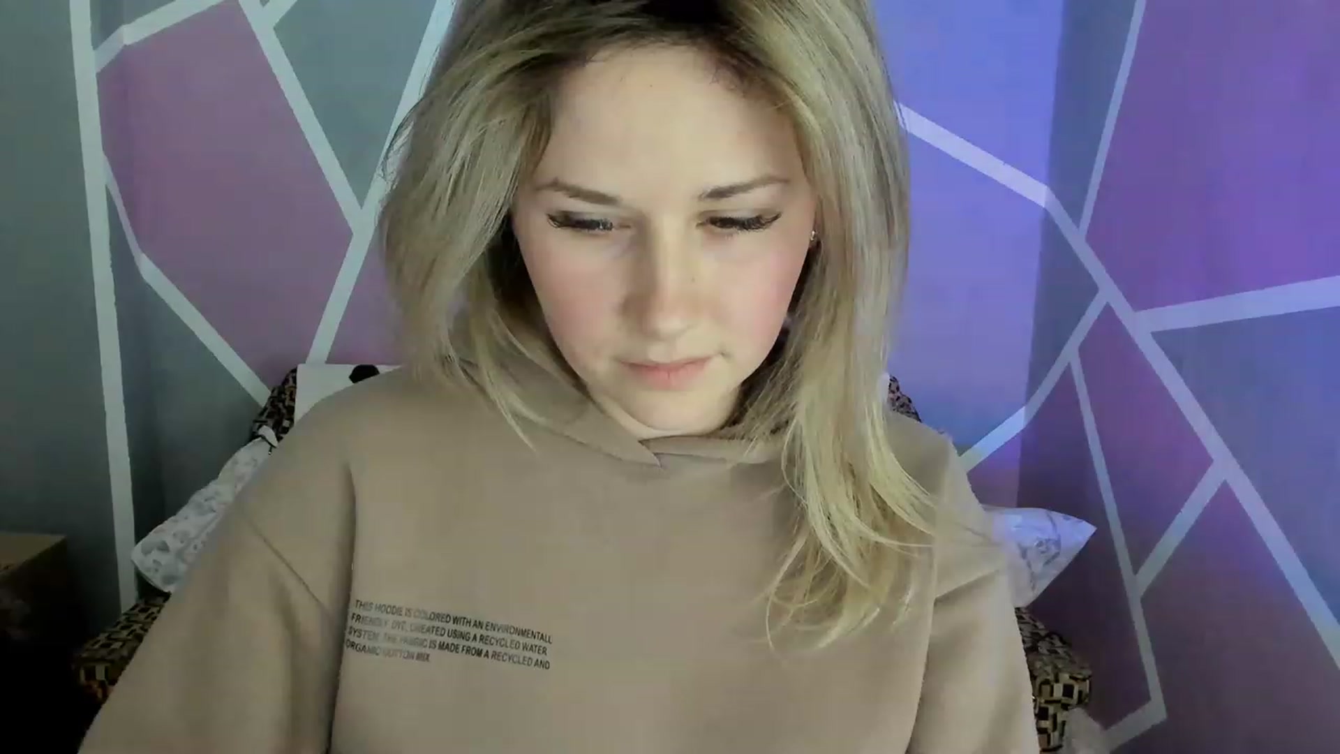 Gallery image thumbnail from Blondie_Star's myfreecams stream on, 03/16/2023, 15:54 image 2 of 20