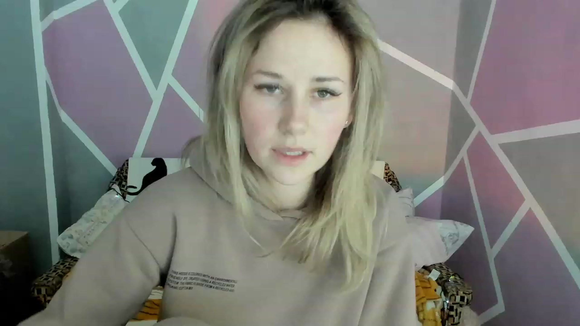 Gallery image thumbnail from Blondie_Star's myfreecams stream on, 03/16/2023, 15:54 image 12 of 20