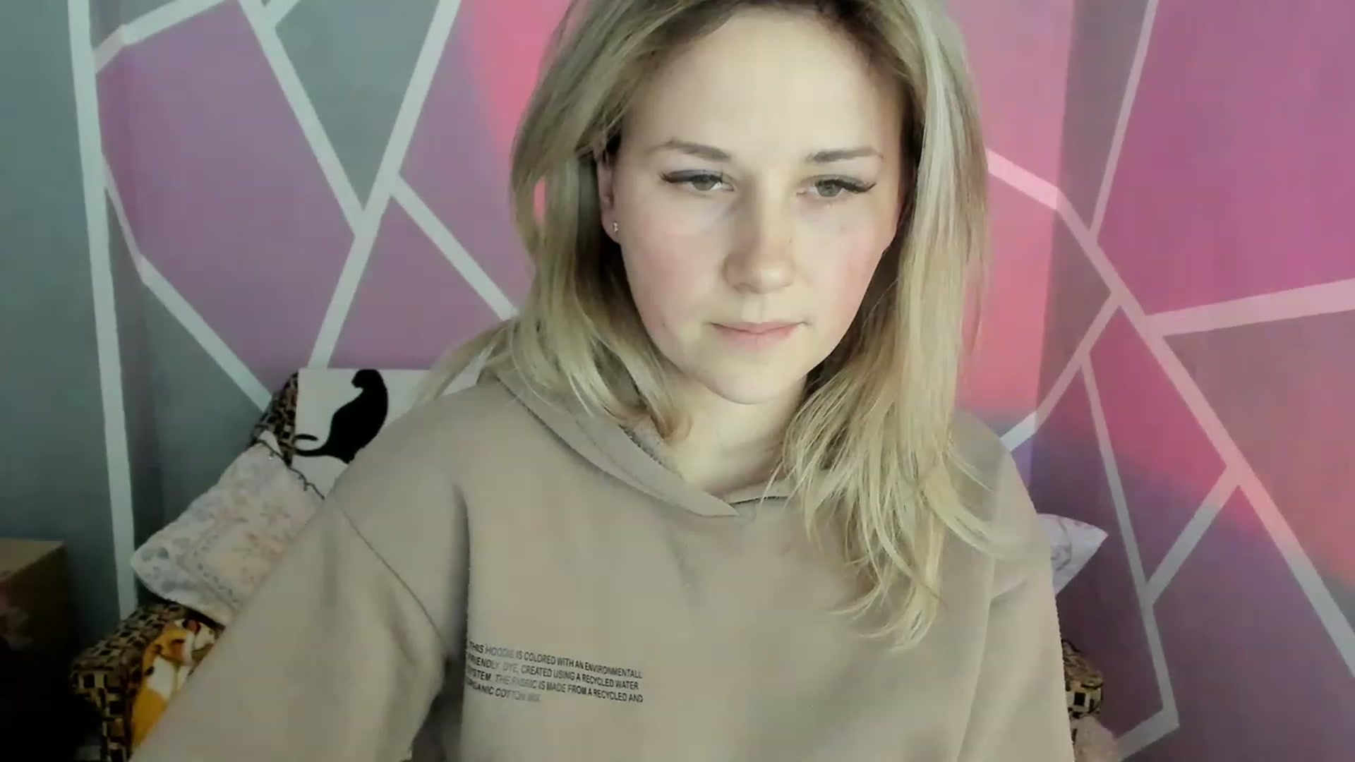 Gallery image thumbnail from Blondie_Star's myfreecams stream on, 03/16/2023, 15:54 image 8 of 20