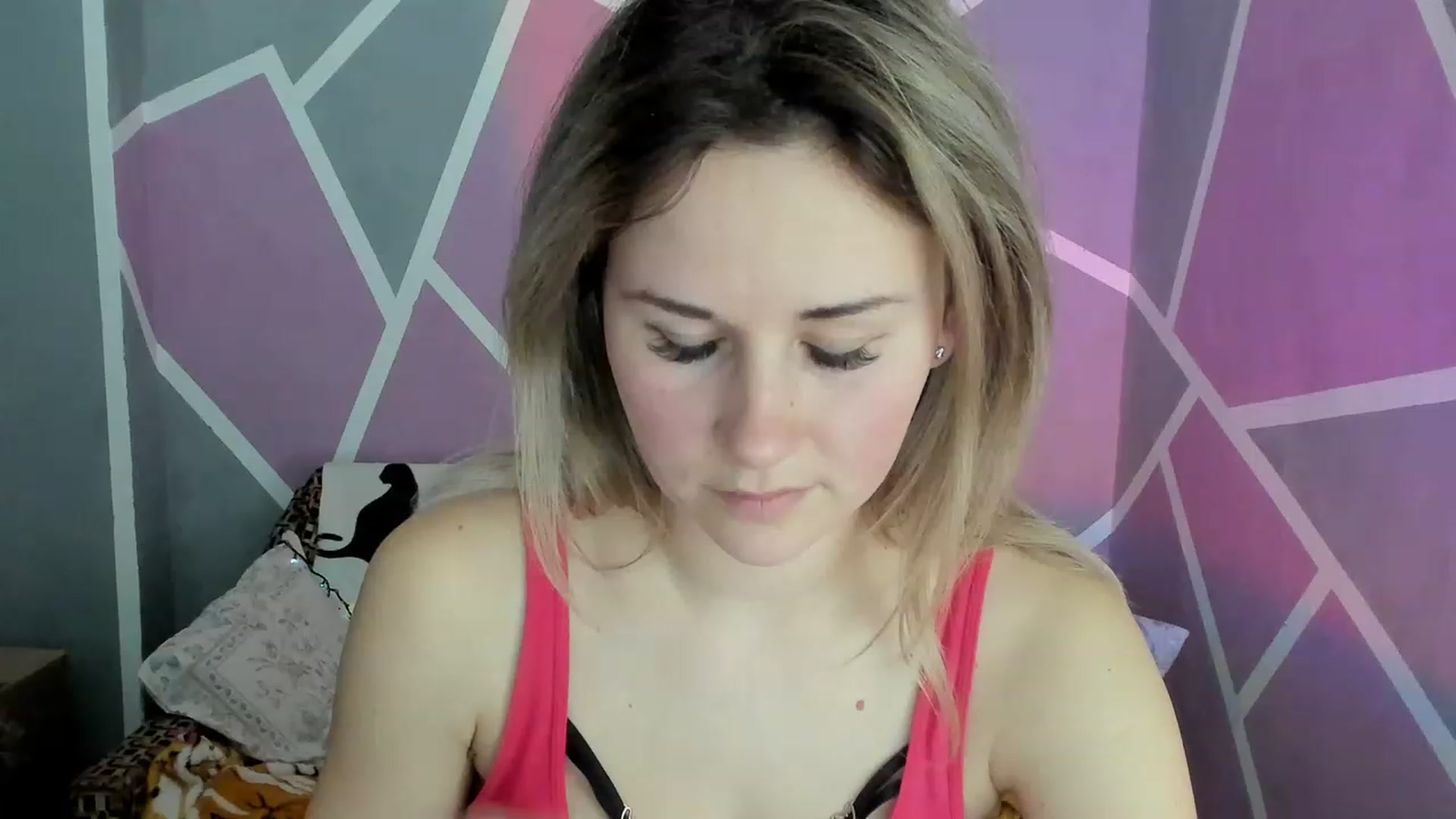 Gallery image thumbnail from Blondie_Star's myfreecams stream on, 03/17/2023, 16:14 image 7 of 20