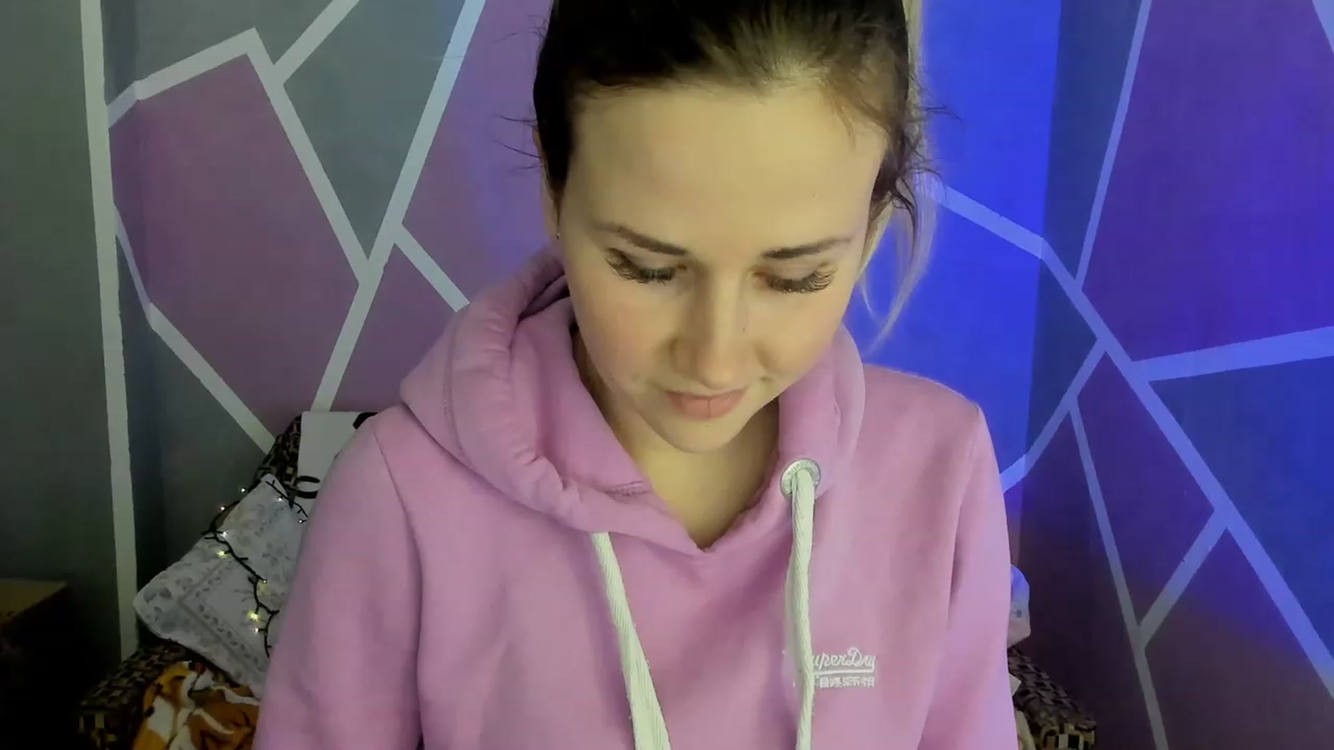 Gallery image thumbnail from Blondie_Star's myfreecams stream on, 03/19/2023, 16:46 image 5 of 20