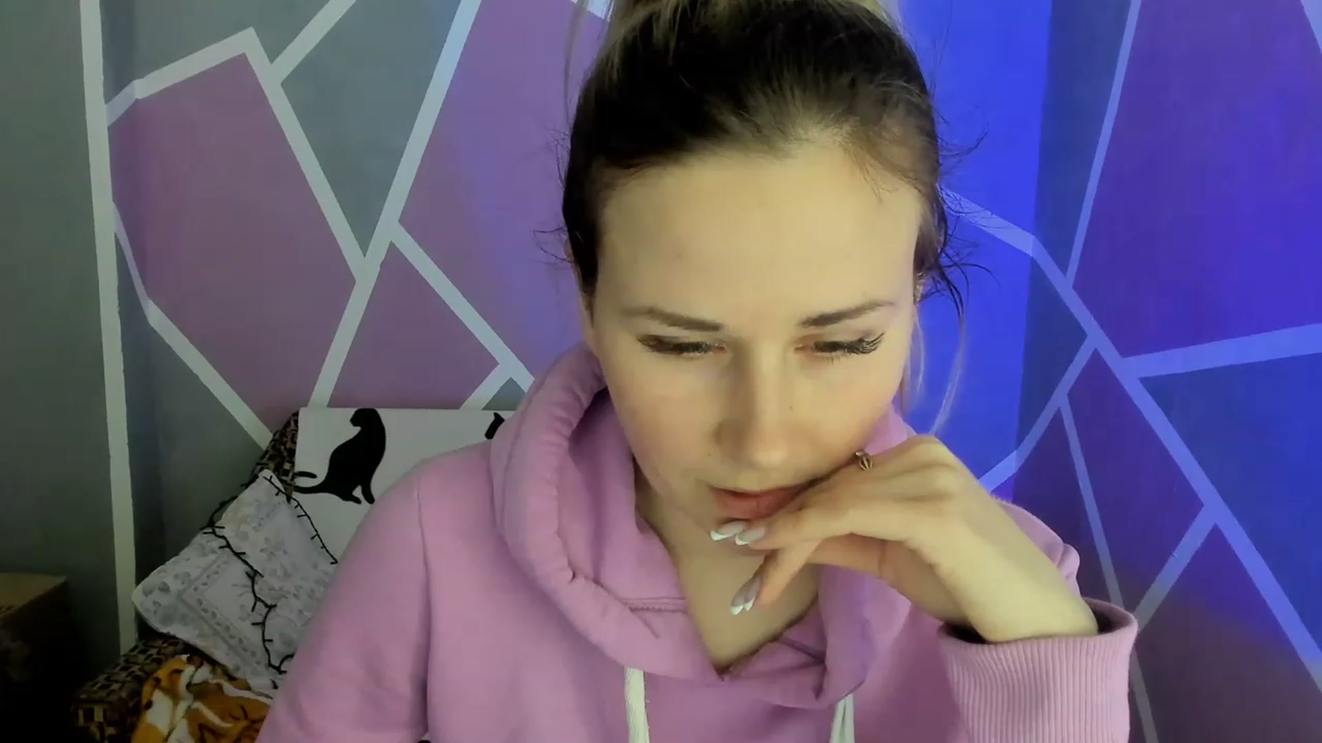 Gallery image thumbnail from Blondie_Star's myfreecams stream on, 03/19/2023, 16:46 image 18 of 20