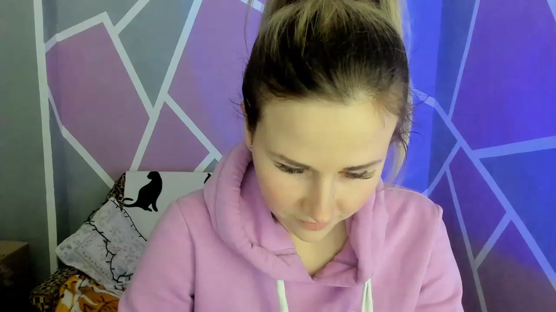 Gallery image thumbnail from Blondie_Star's myfreecams stream on, 03/19/2023, 16:46 image 17 of 20