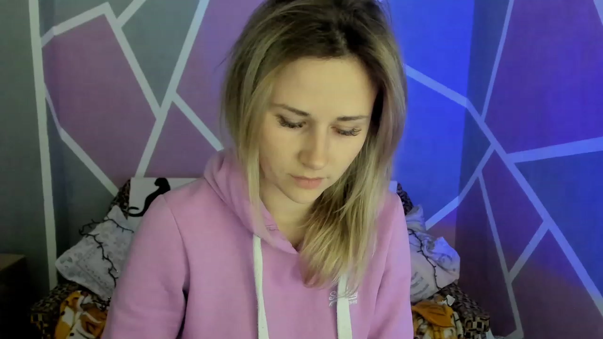 Gallery image thumbnail from Blondie_Star's myfreecams stream on, 03/23/2023, 16:30 image 6 of 20