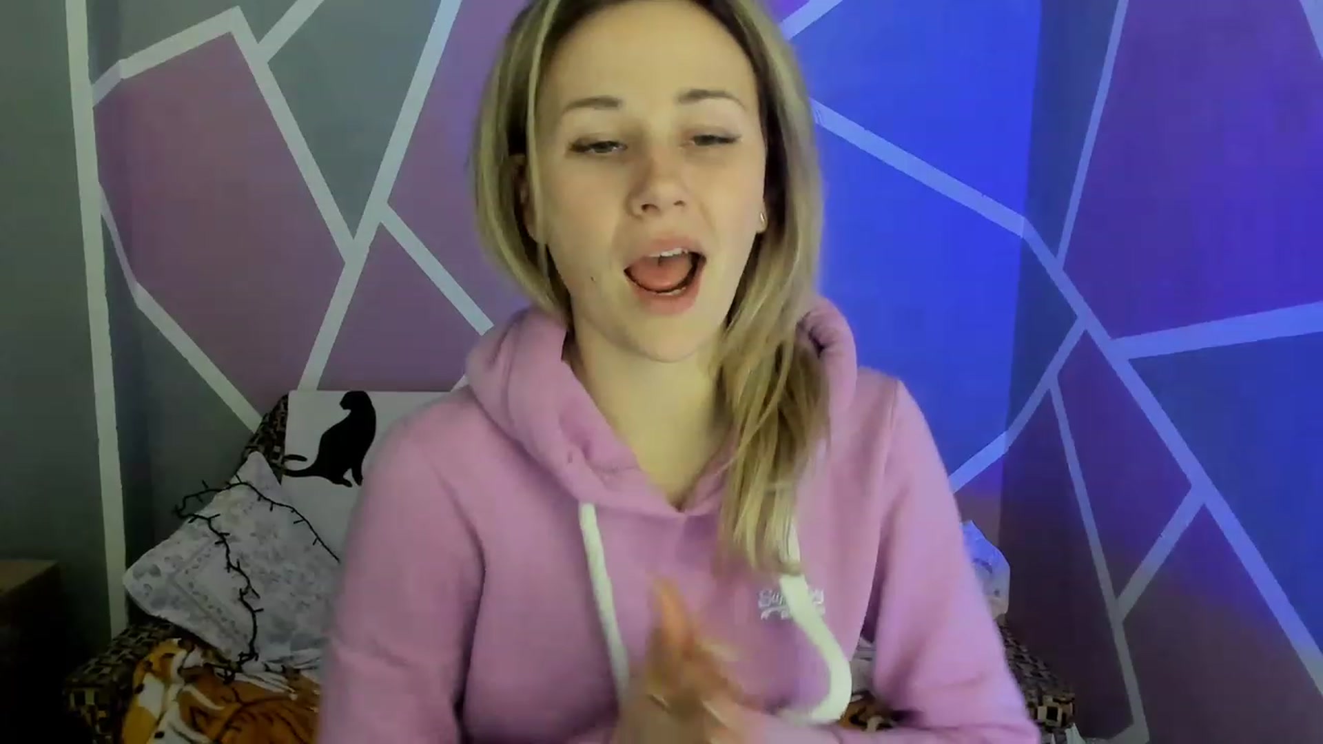 Gallery image thumbnail from Blondie_Star's myfreecams stream on, 03/23/2023, 16:30 image 16 of 20