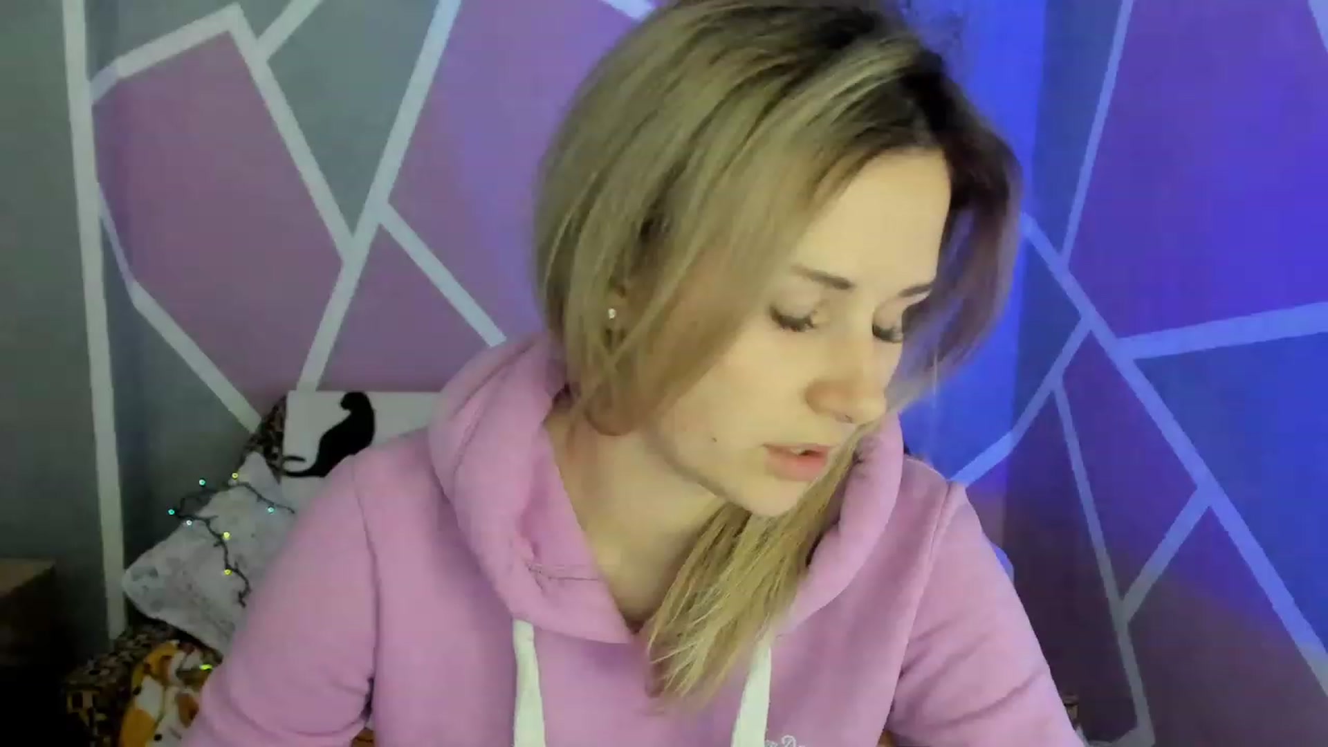 Gallery image thumbnail from Blondie_Star's myfreecams stream on, 03/23/2023, 16:30 image 11 of 20