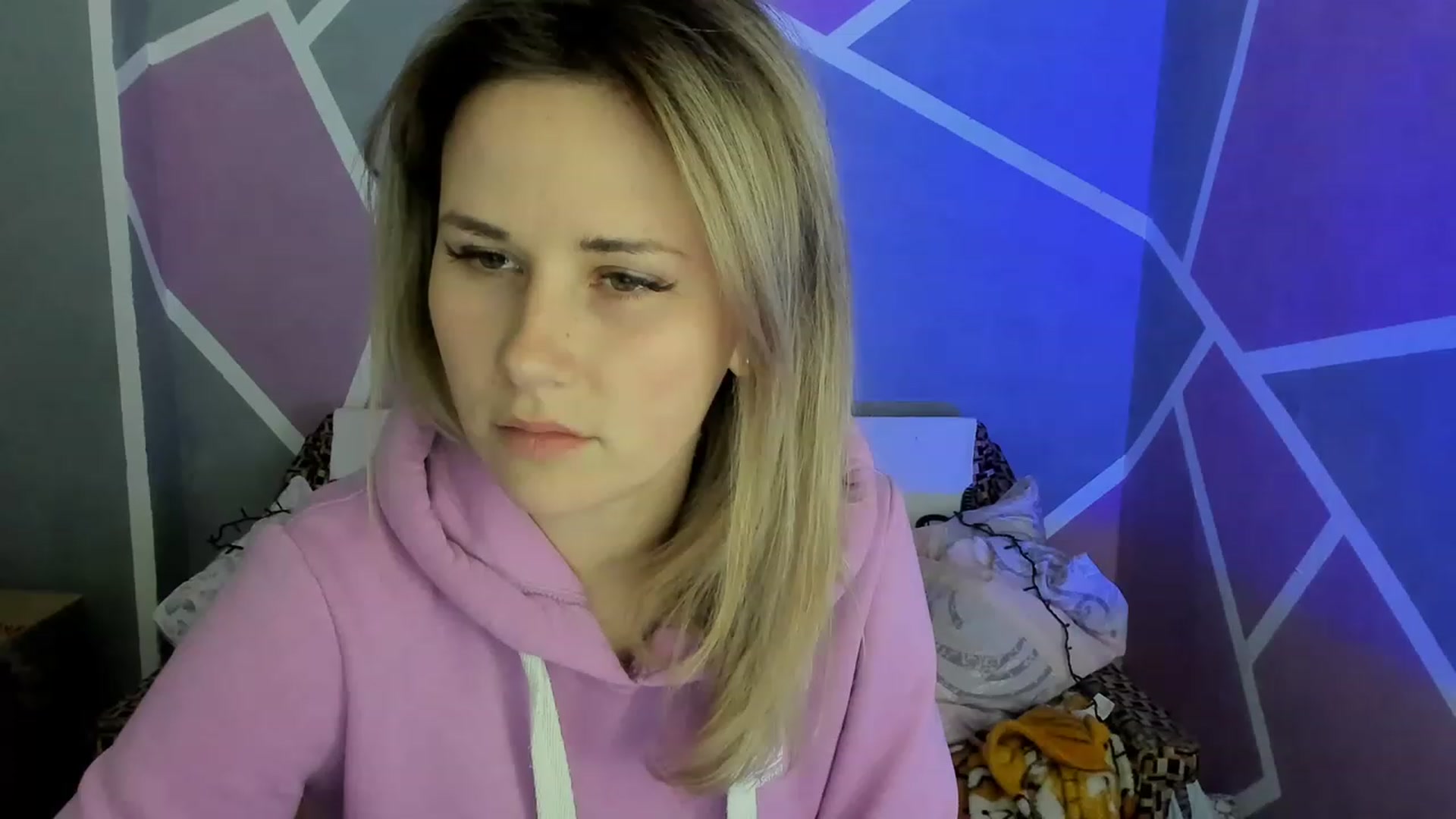 Gallery image thumbnail from Blondie_Star's myfreecams stream on, 03/23/2023, 17:27 image 15 of 20