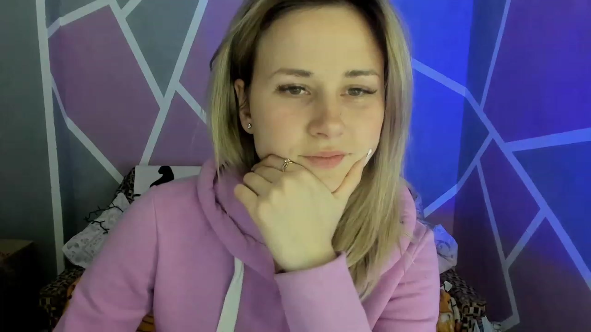 Gallery image thumbnail from Blondie_Star's myfreecams stream on, 03/23/2023, 17:27 image 4 of 20