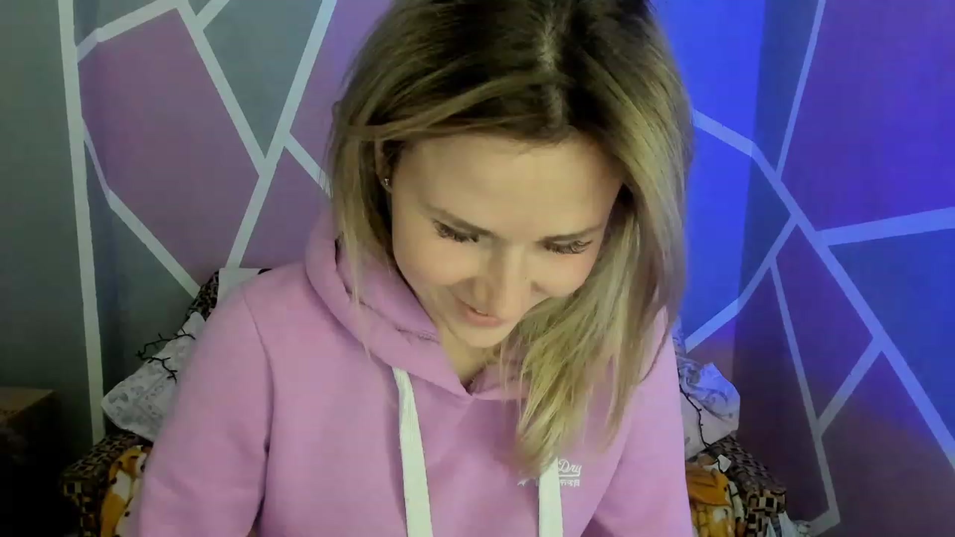 Gallery image thumbnail from Blondie_Star's myfreecams stream on, 03/23/2023, 17:27 image 7 of 20
