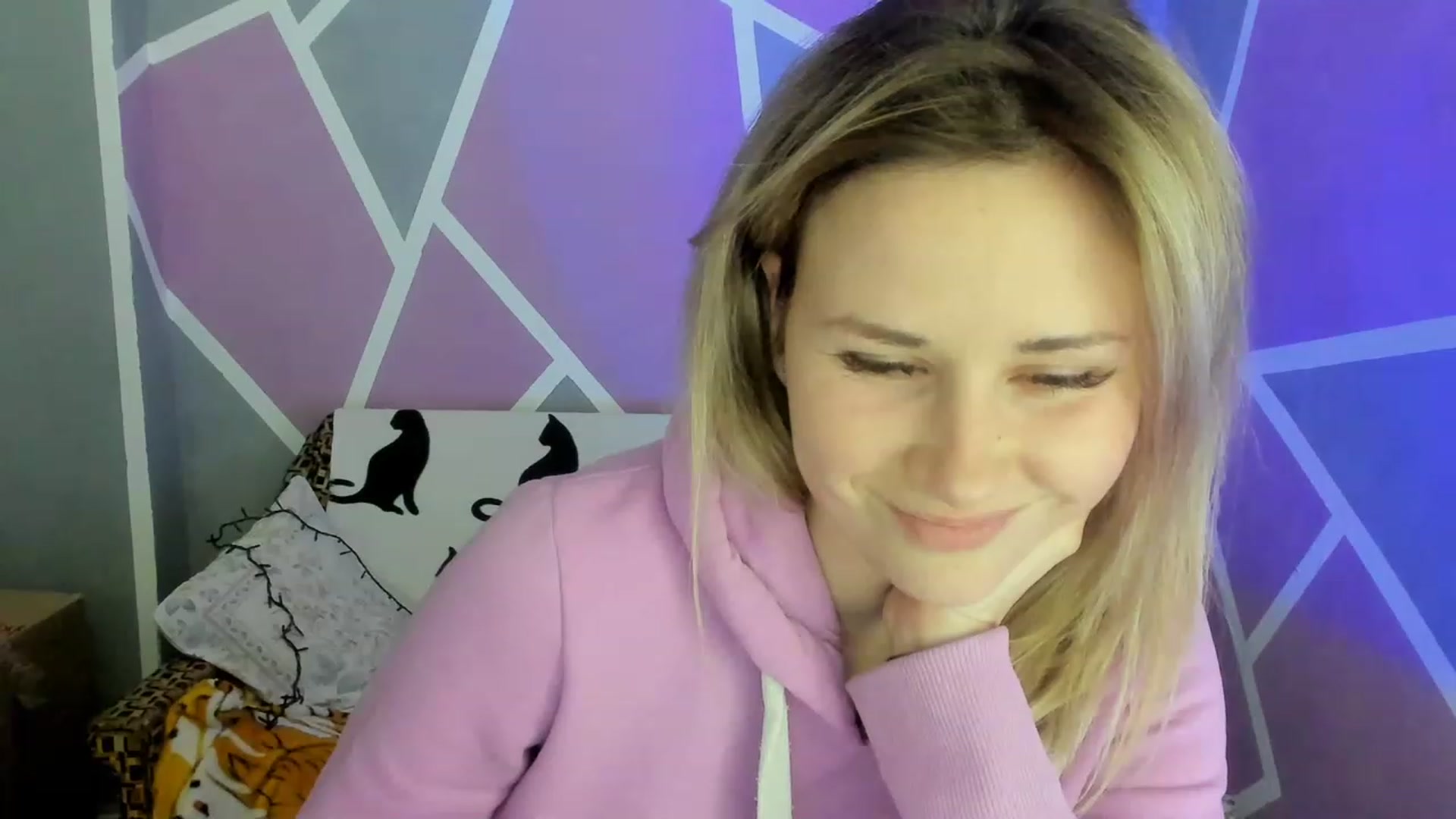 Gallery image thumbnail from Blondie_Star's myfreecams stream on, 03/23/2023, 17:27 image 10 of 20