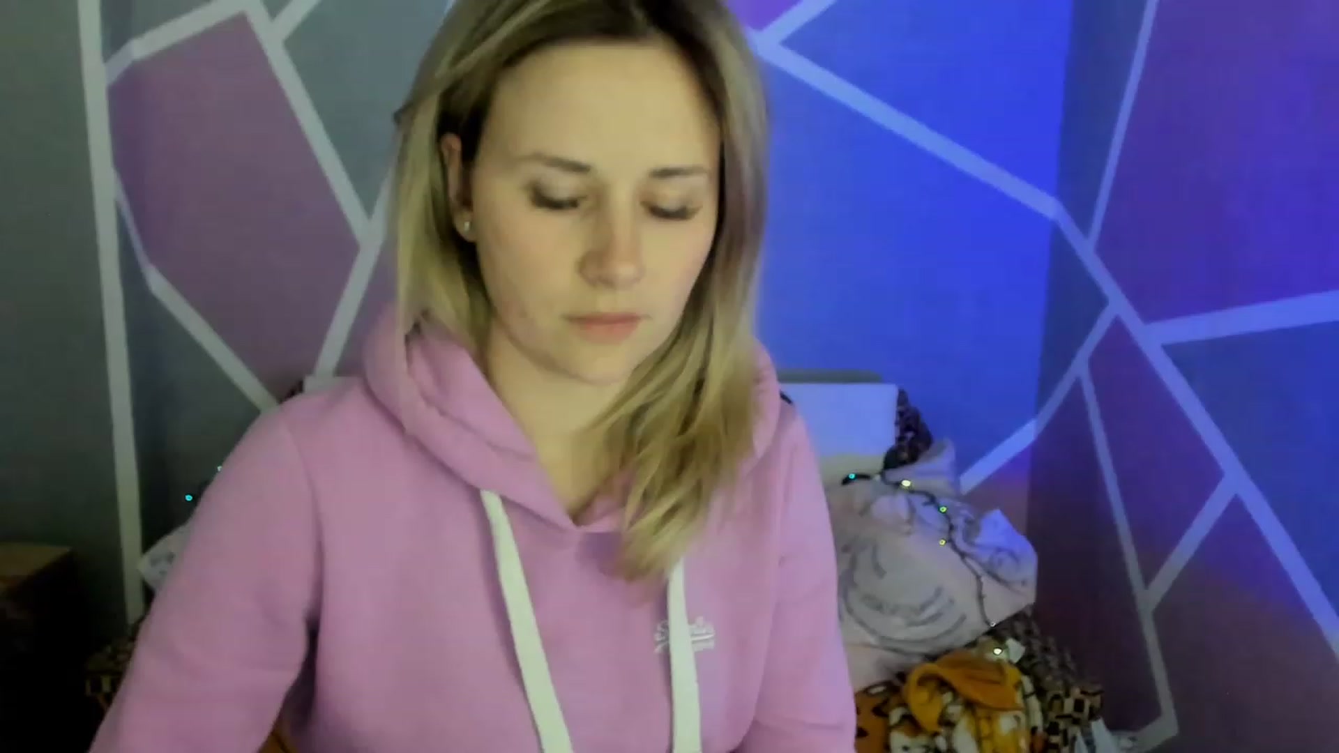 Gallery image thumbnail from Blondie_Star's myfreecams stream on, 03/23/2023, 17:27 image 13 of 20