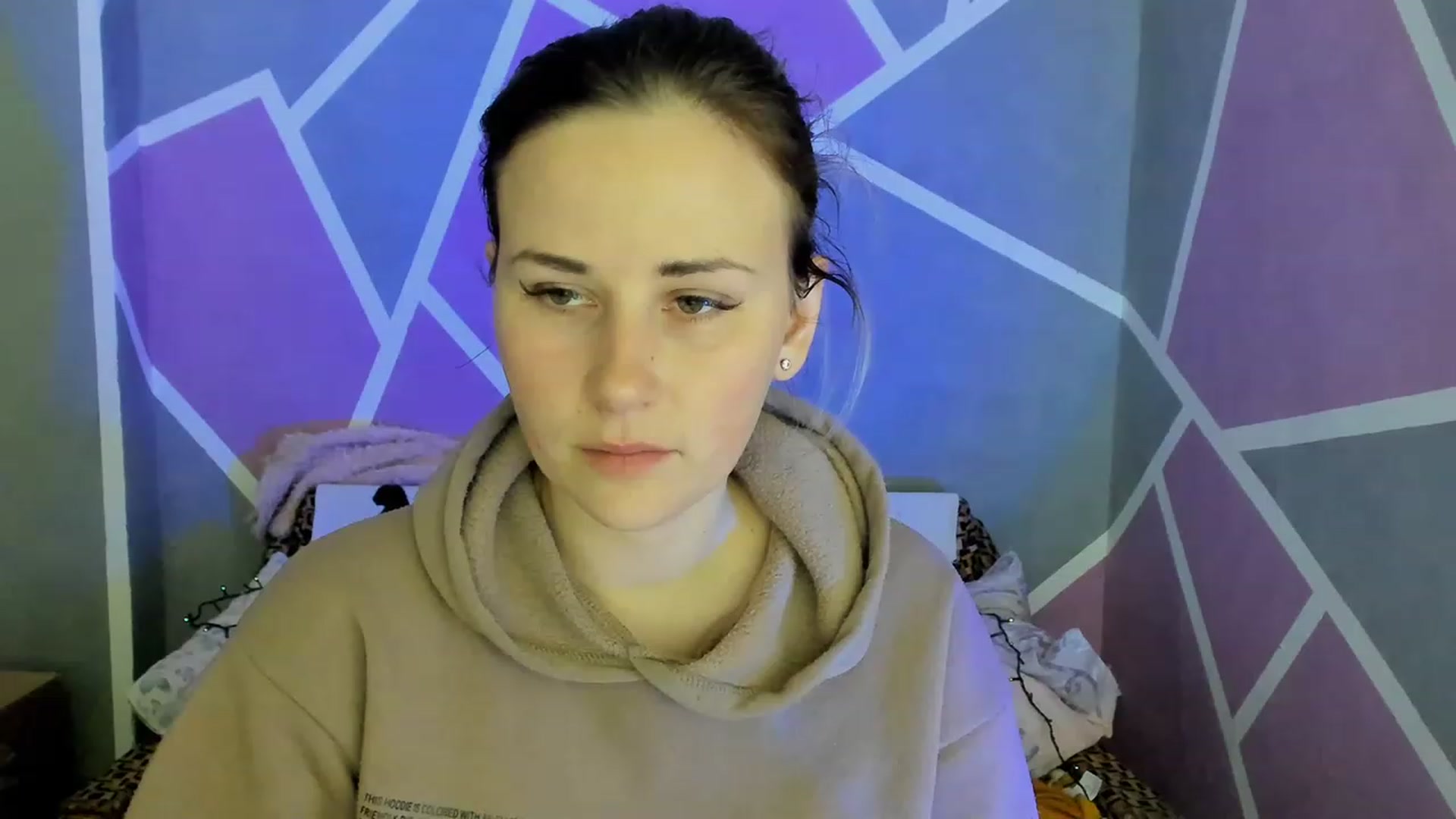 Gallery image thumbnail from Blondie_Star's myfreecams stream on, 03/27/2023, 15:03 image 14 of 20