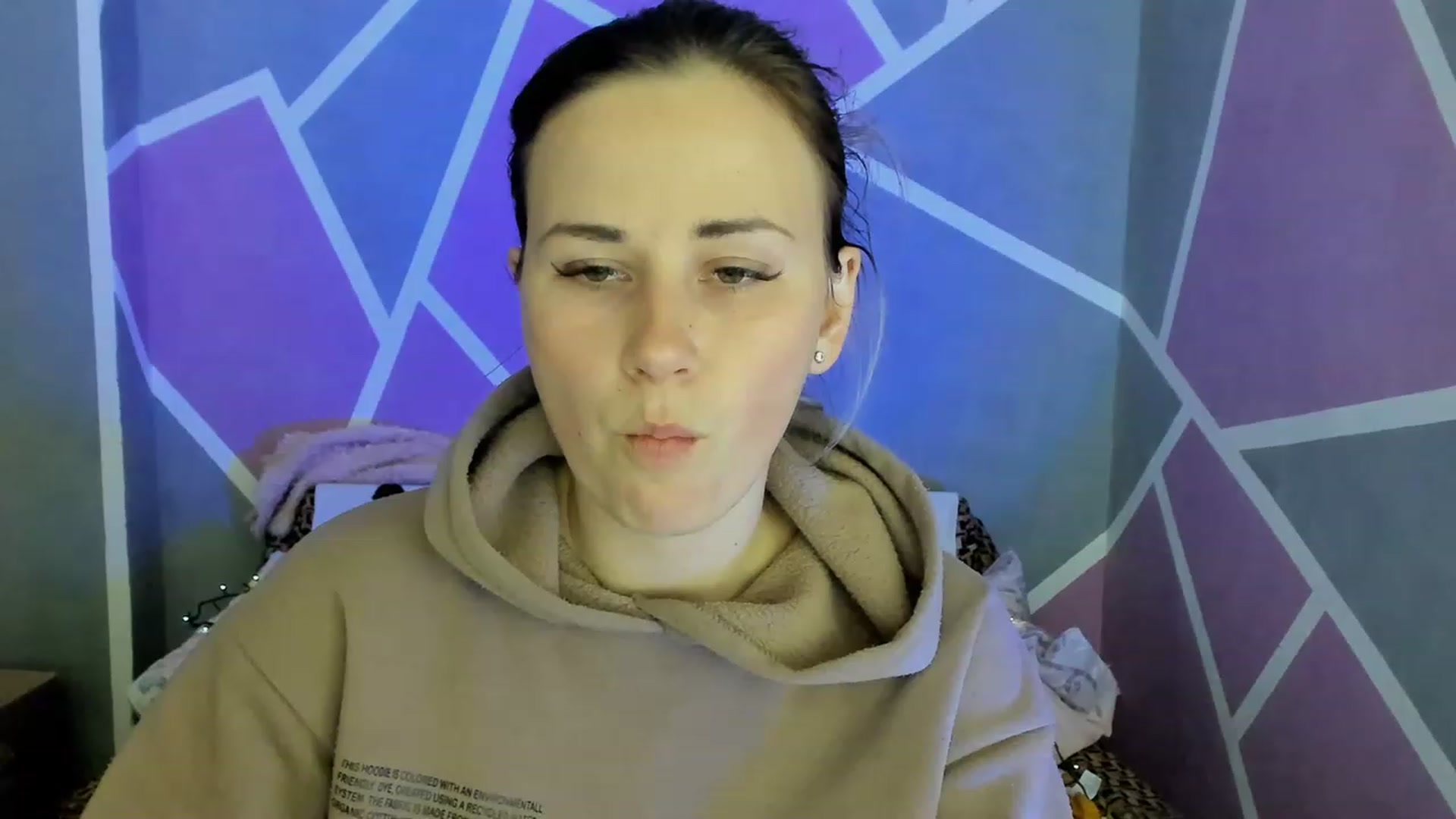 Gallery image thumbnail from Blondie_Star's myfreecams stream on, 03/27/2023, 15:03 image 4 of 20