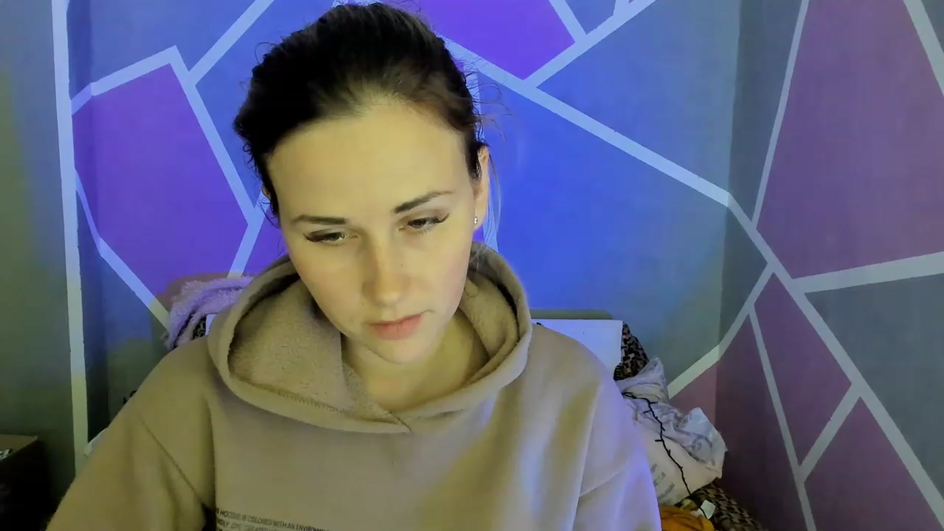 Gallery image thumbnail from Blondie_Star's myfreecams stream on, 03/27/2023, 15:58 image 5 of 20