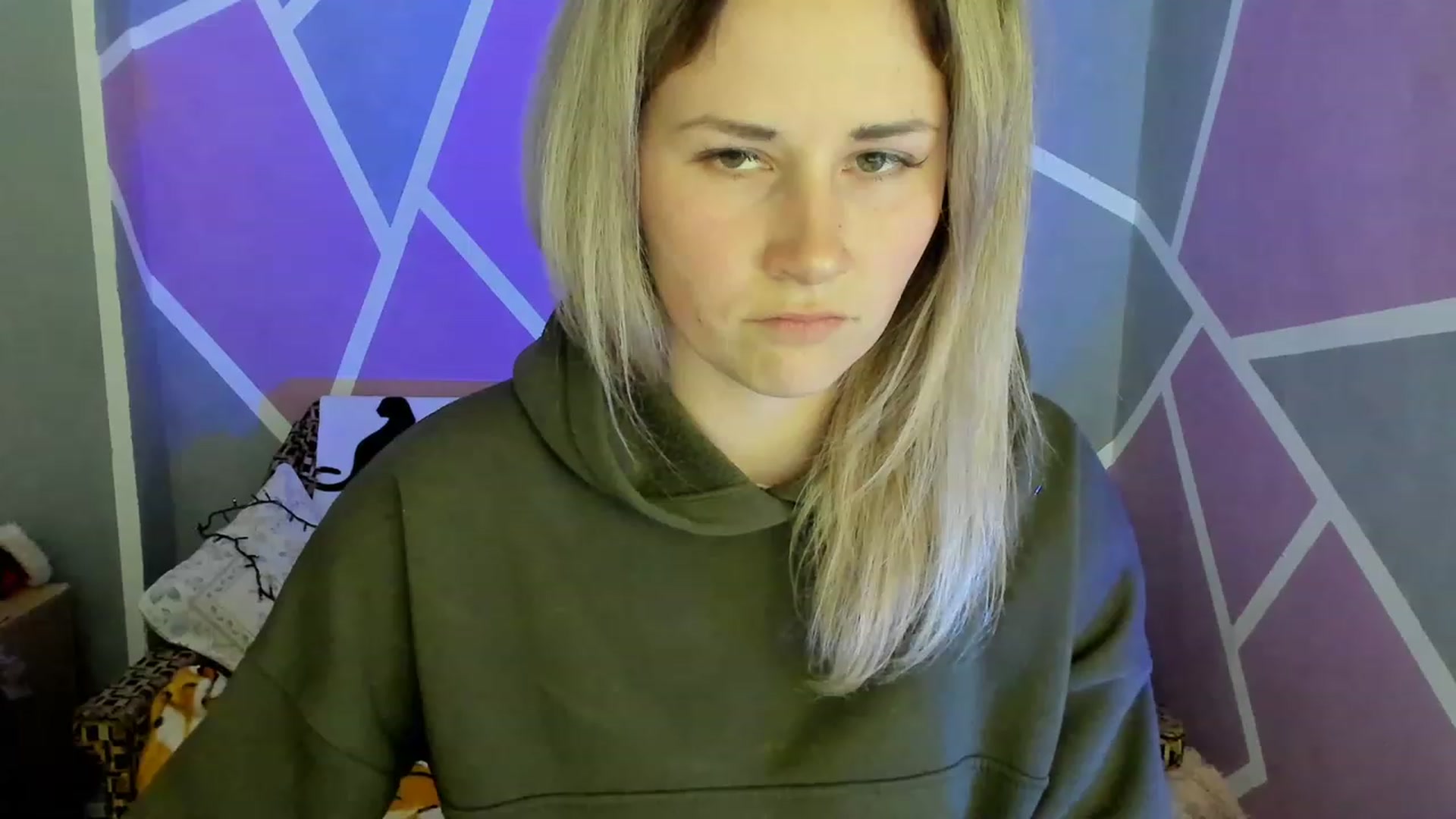 Gallery image thumbnail from Blondie_Star's myfreecams stream on, 03/30/2023, 16:23 image 18 of 20