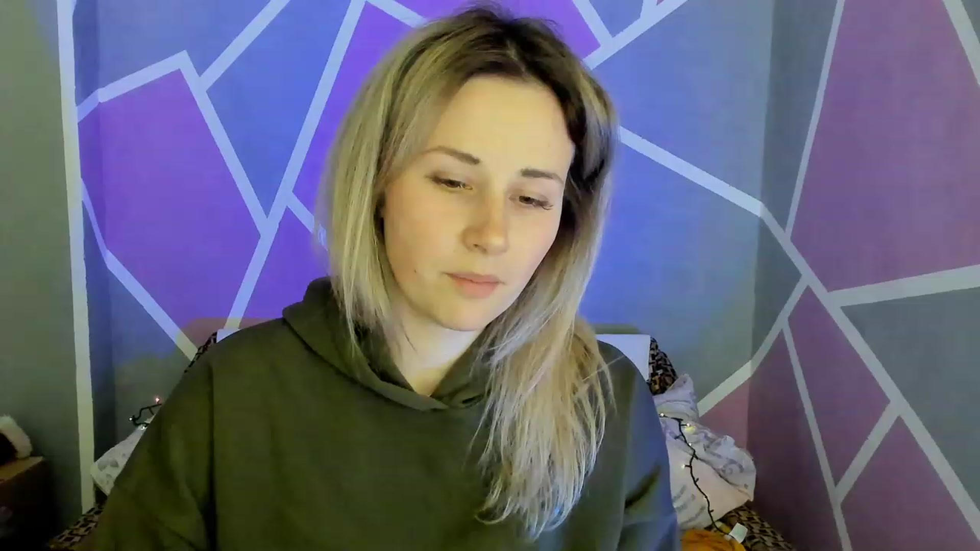 Gallery image thumbnail from Blondie_Star's myfreecams stream on, 03/30/2023, 16:23 image 8 of 20