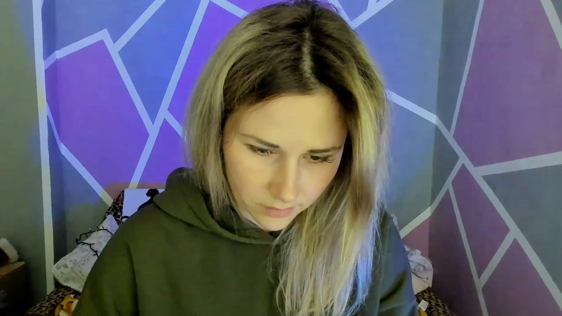 Gallery image thumbnail from Blondie_Star's myfreecams stream on, 03/30/2023, 16:23 image 3 of 20