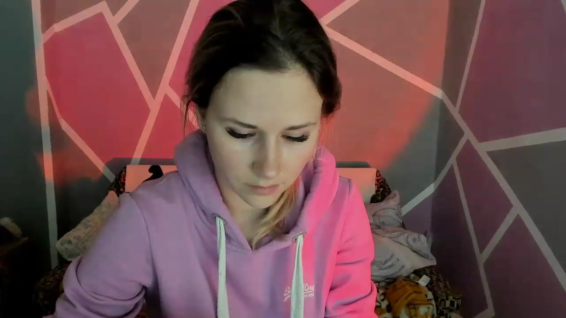 Gallery image thumbnail from Blondie_Star's myfreecams stream on, 04/05/2023, 15:38 image 13 of 20