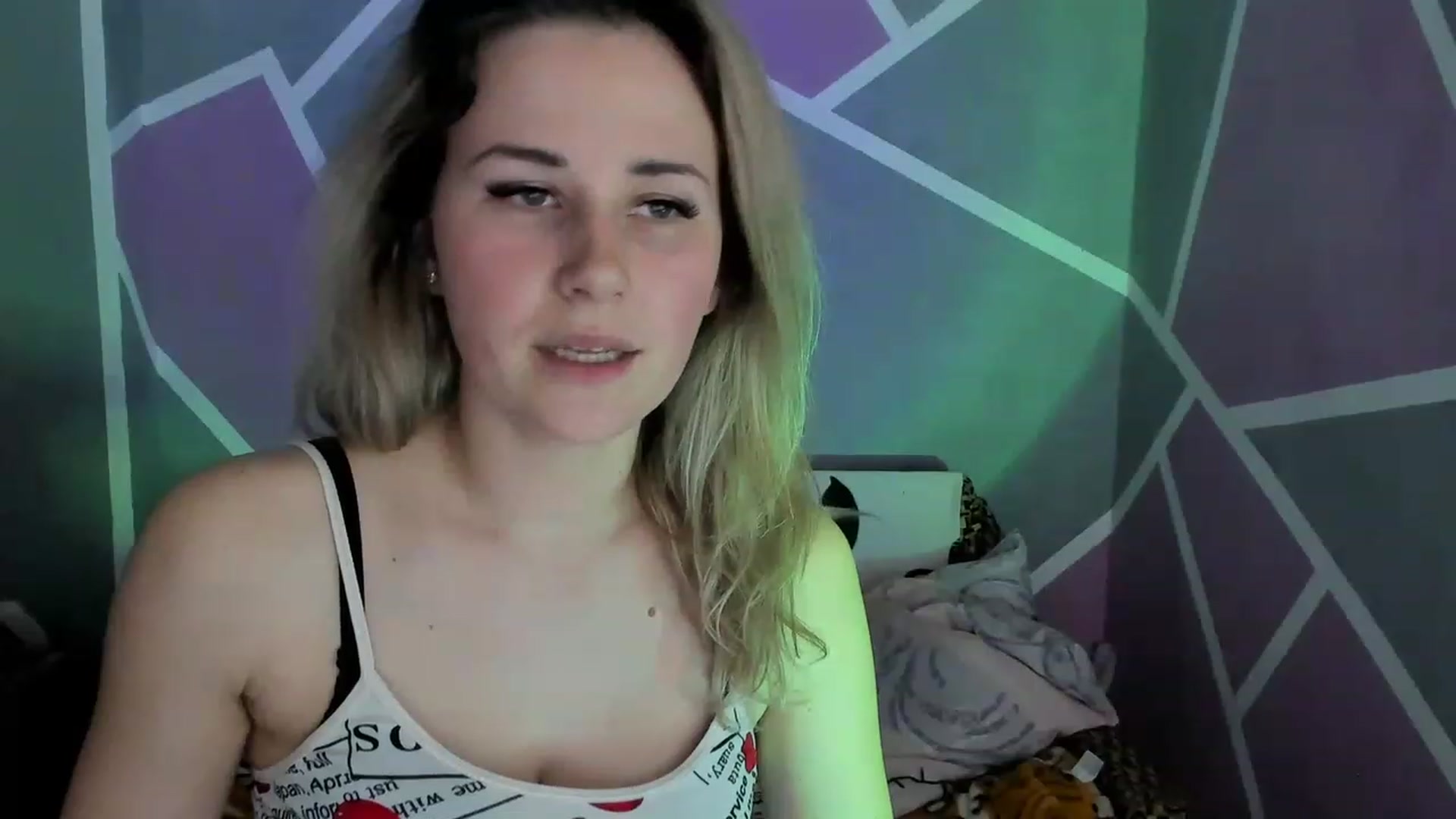 Gallery image thumbnail from Blondie_Star's myfreecams stream on, 04/07/2023, 21:47 image 19 of 20