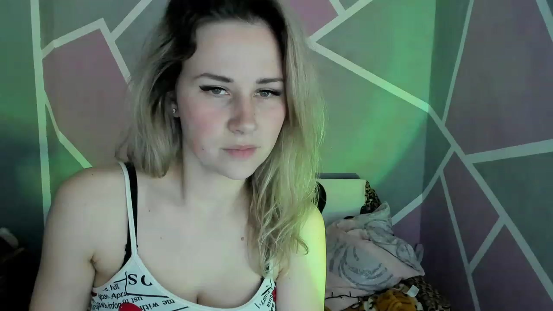 Gallery image thumbnail from Blondie_Star's myfreecams stream on, 04/07/2023, 21:47 image 20 of 20
